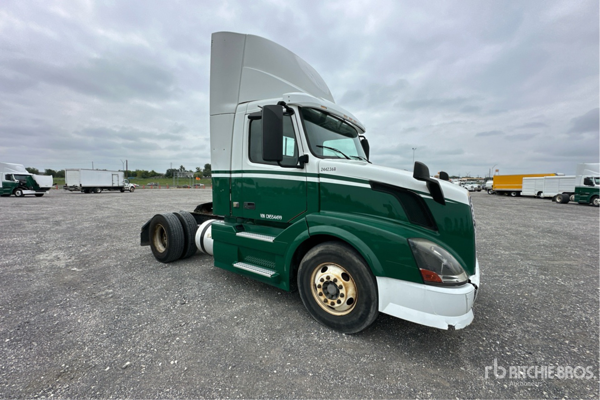 General Appearance with Picture, Right Front Corner