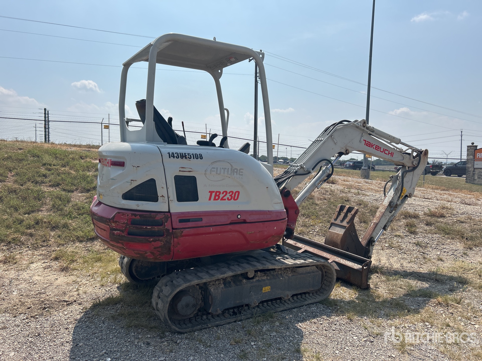 General Appearance with Picture, Right Rear Corner