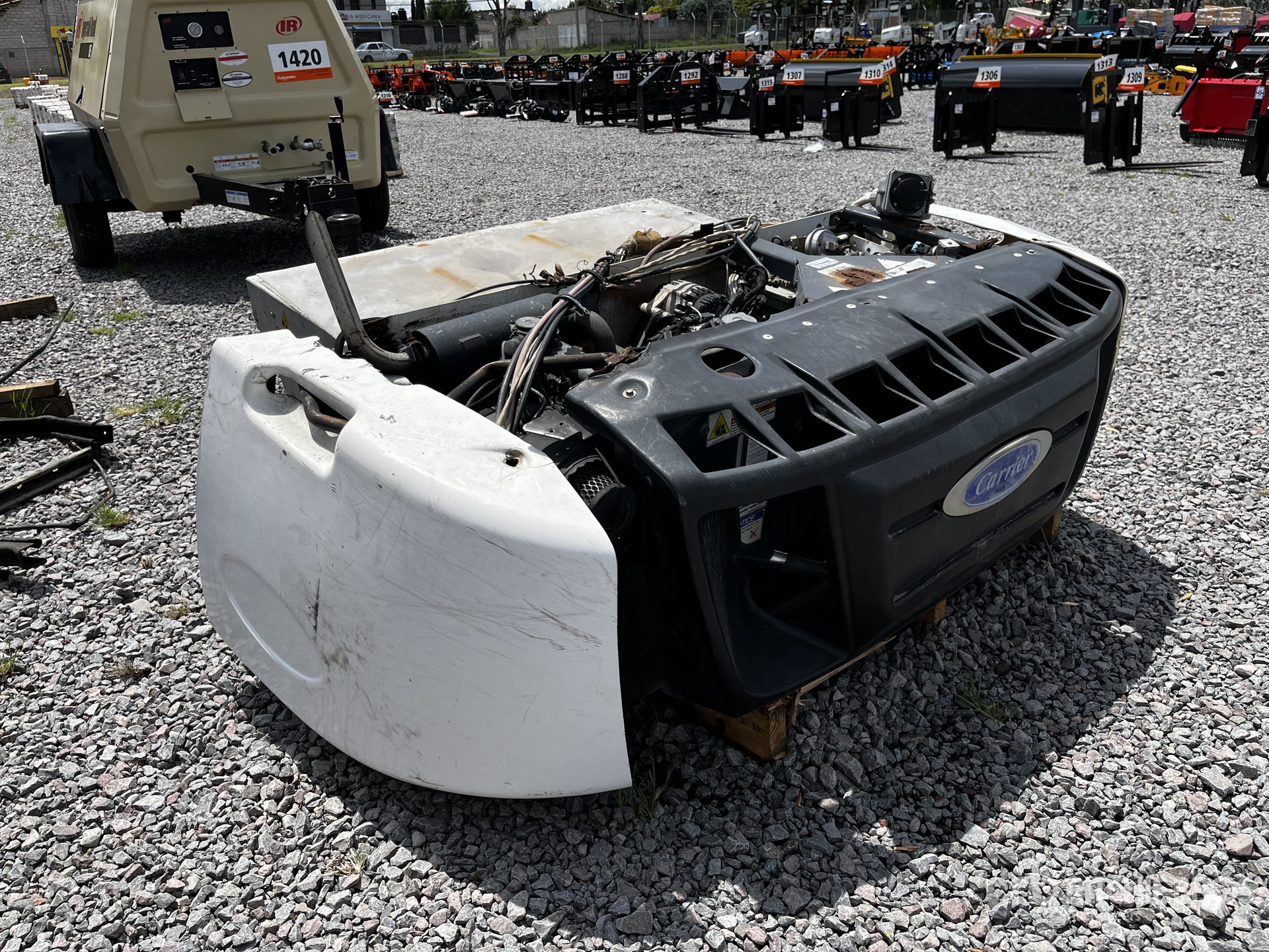 General Appearance with Picture, Left Front Corner