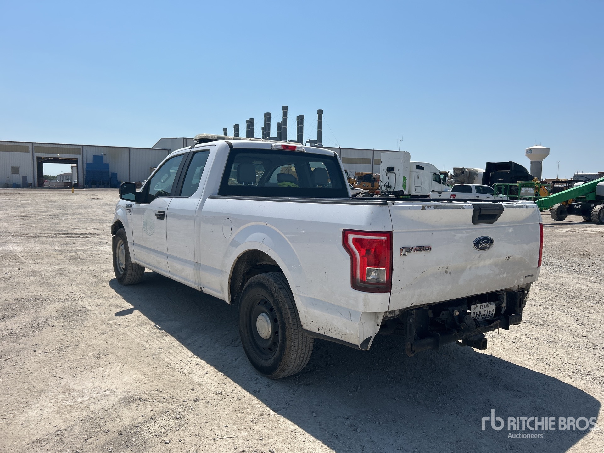 General Appearance with Picture, Left Rear Corner