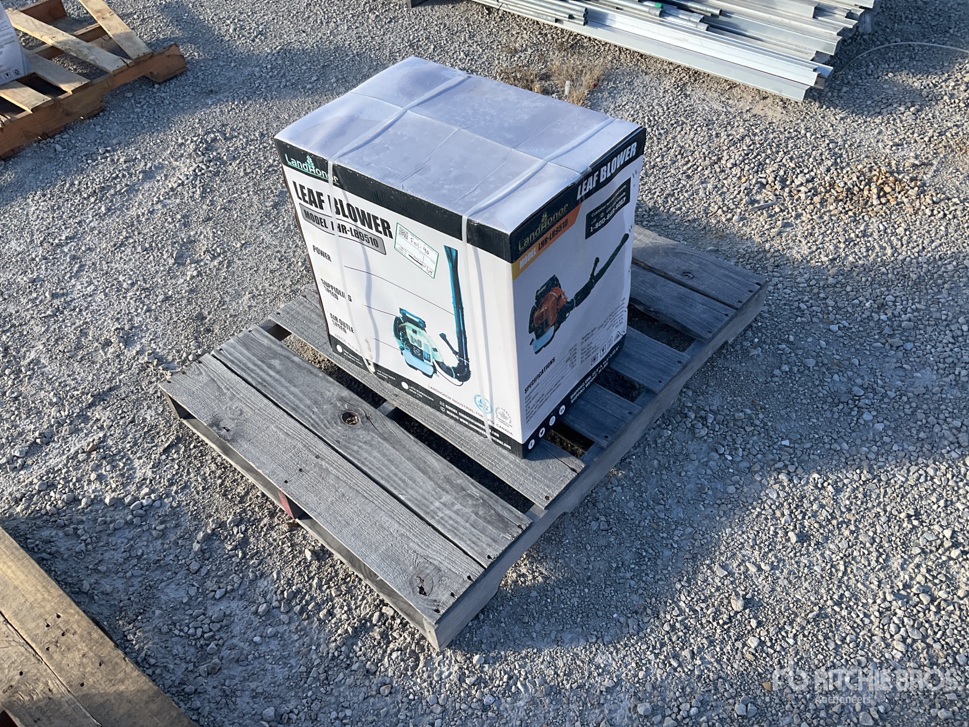 General Appearance with Foto, angolo anteriore sinistro