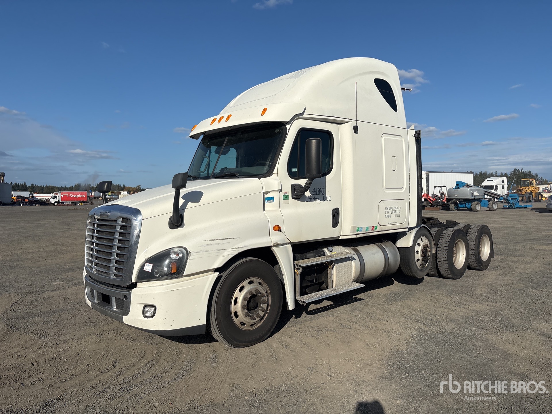 General Appearance with Picture, Left Front Corner