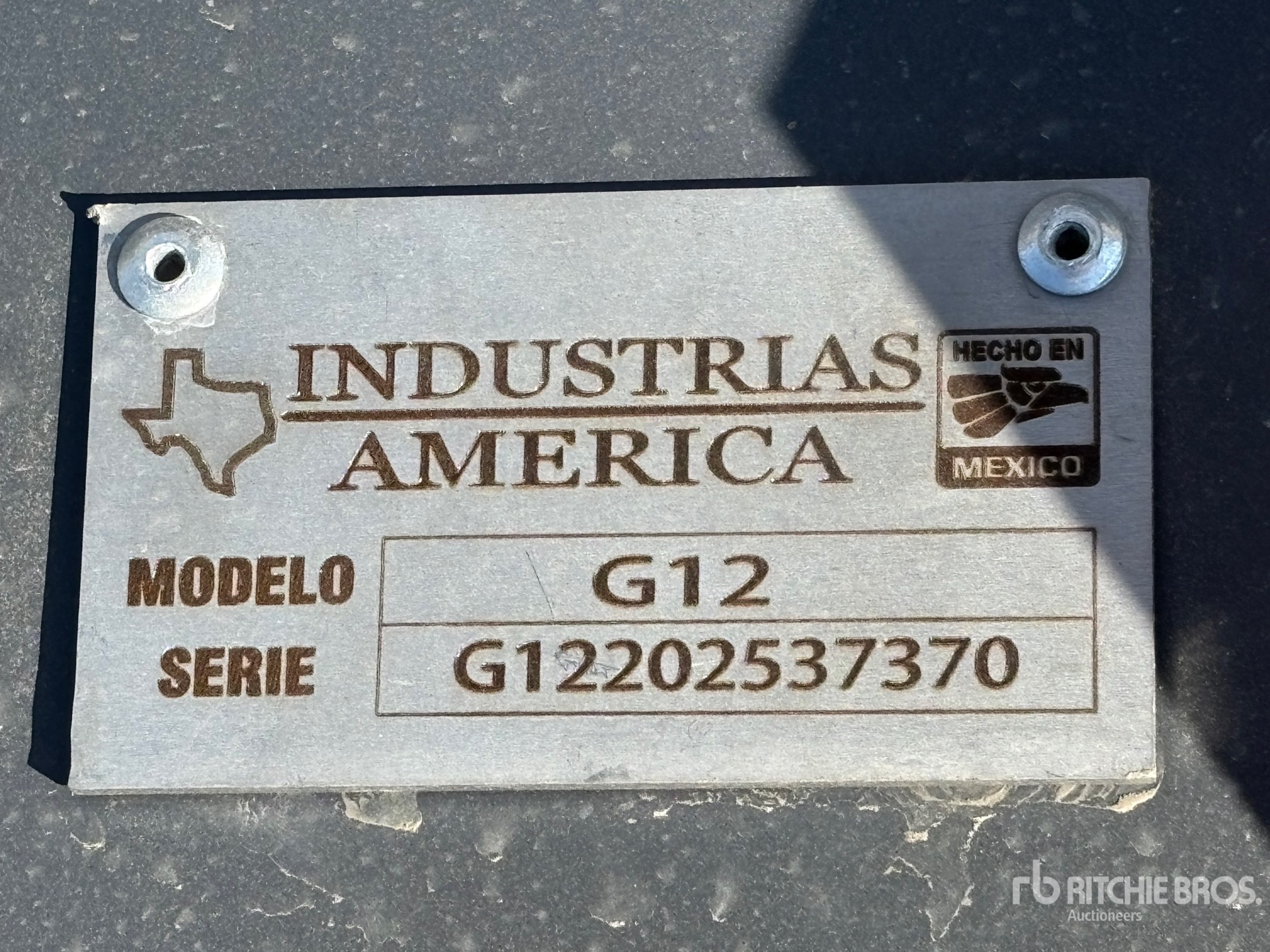 General Appearance with Numéro de série/Numéro d'identification du véhicule automobile
