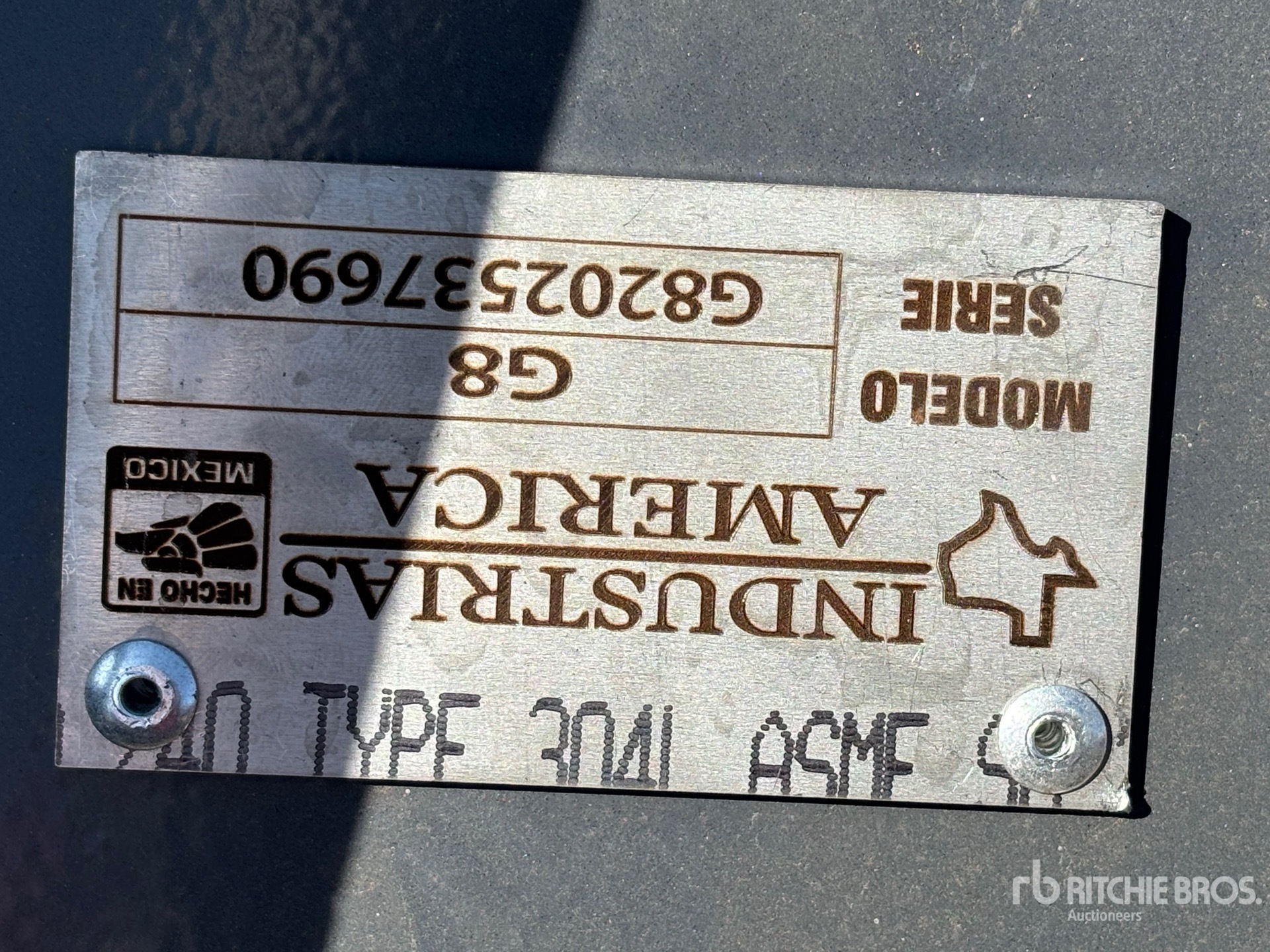 General Appearance with Numero seriale/numero d’identificazione del veicolo (VIN)