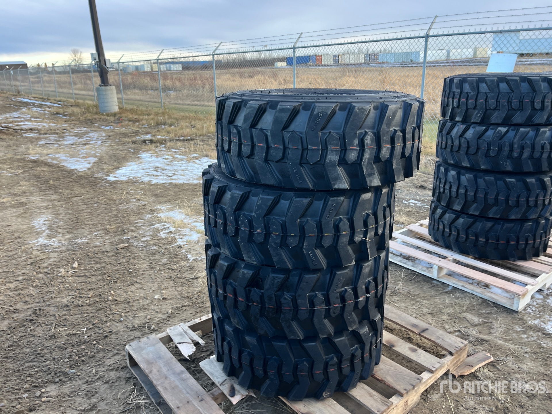 Aspect général with Image, coin avant gauche