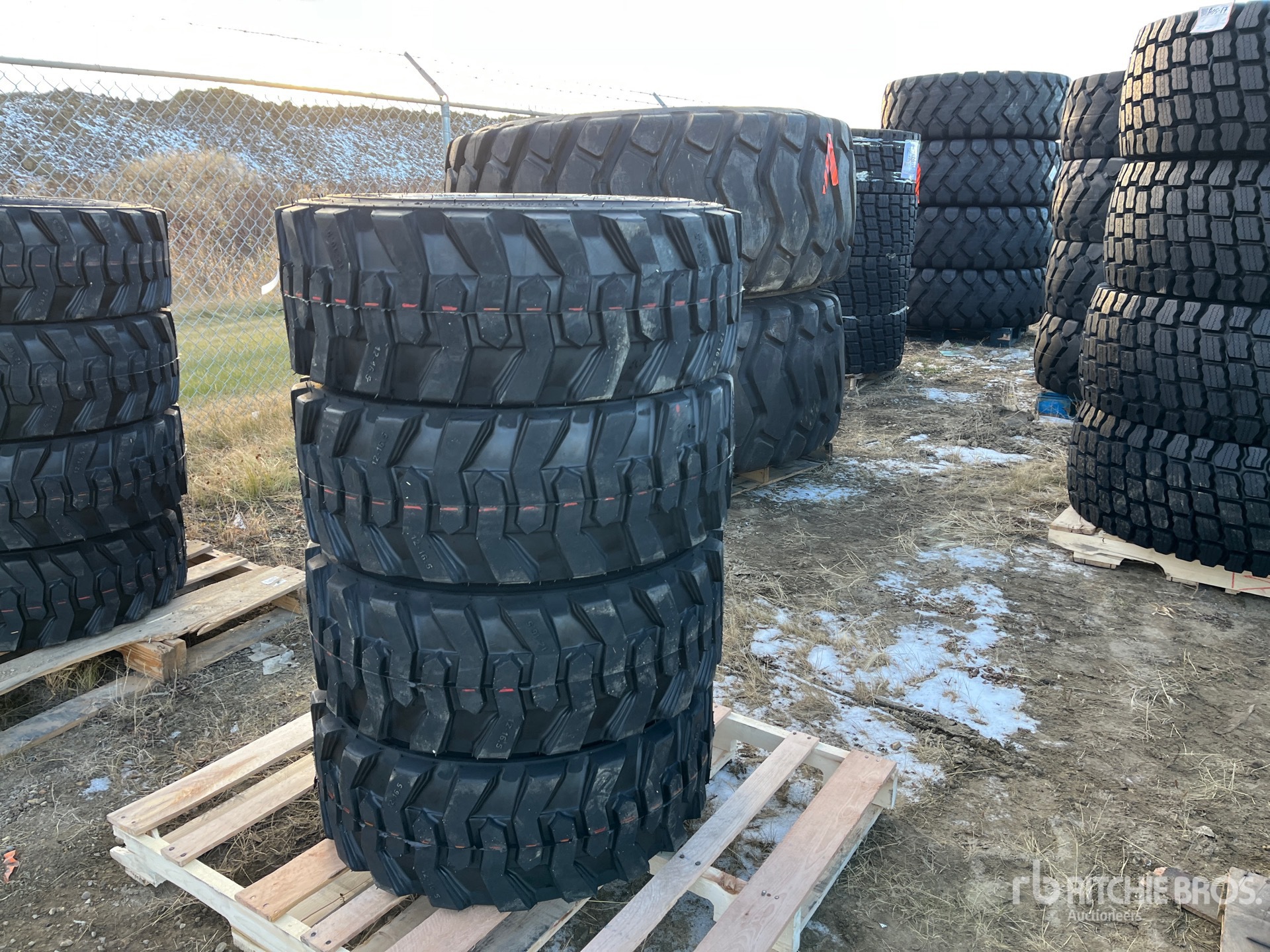 Aspect général with Image, coin avant droit