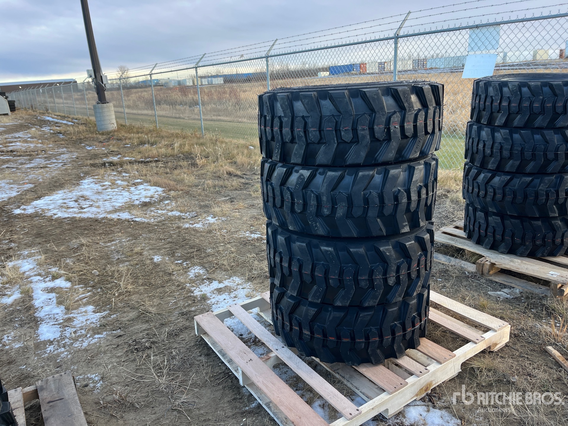 Aspect général with Image, coin avant gauche