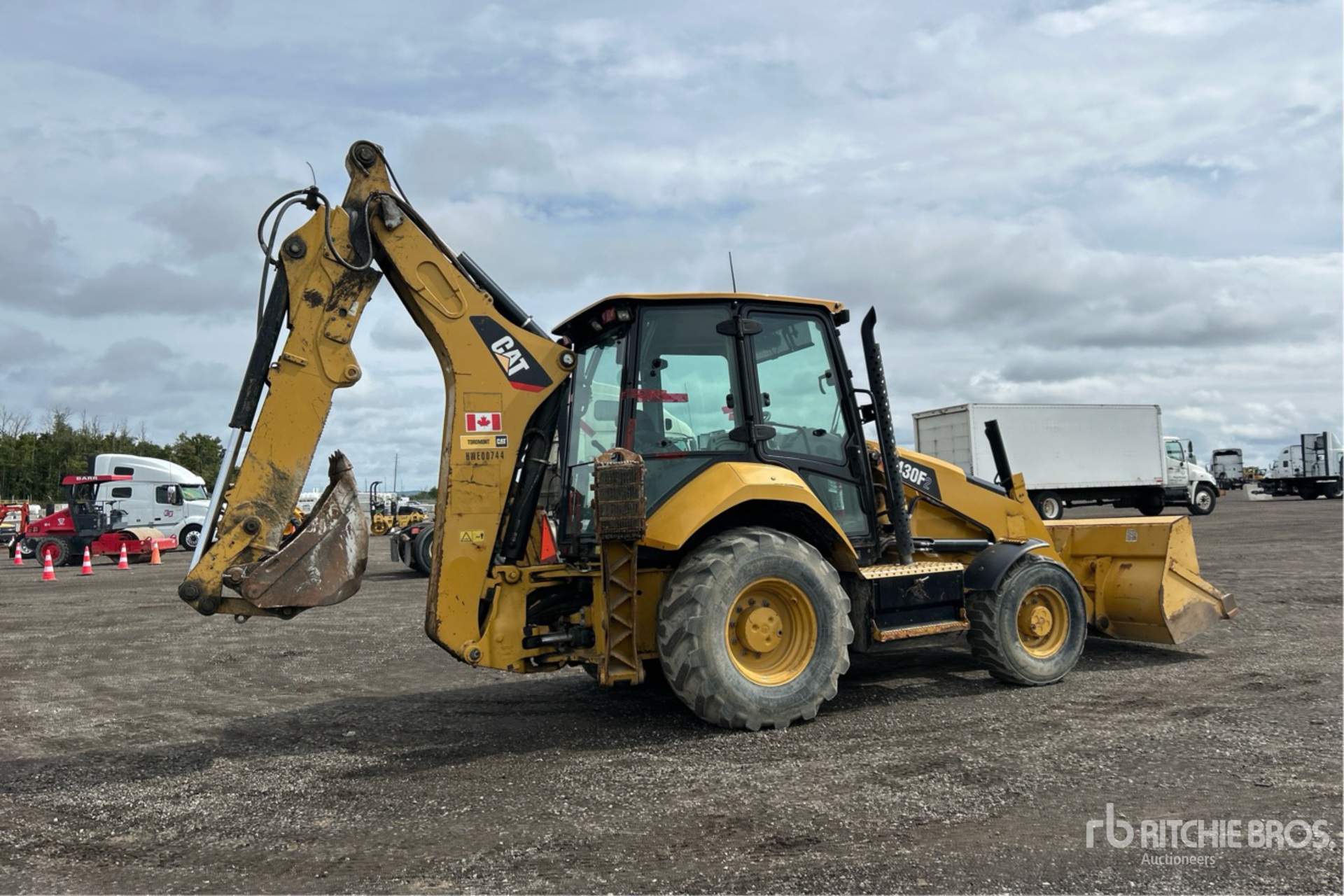 General Appearance with Picture, Right Rear Corner