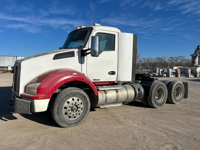 2017 Kenworth T880 6x4 T/A Day Cab Truck Tractor