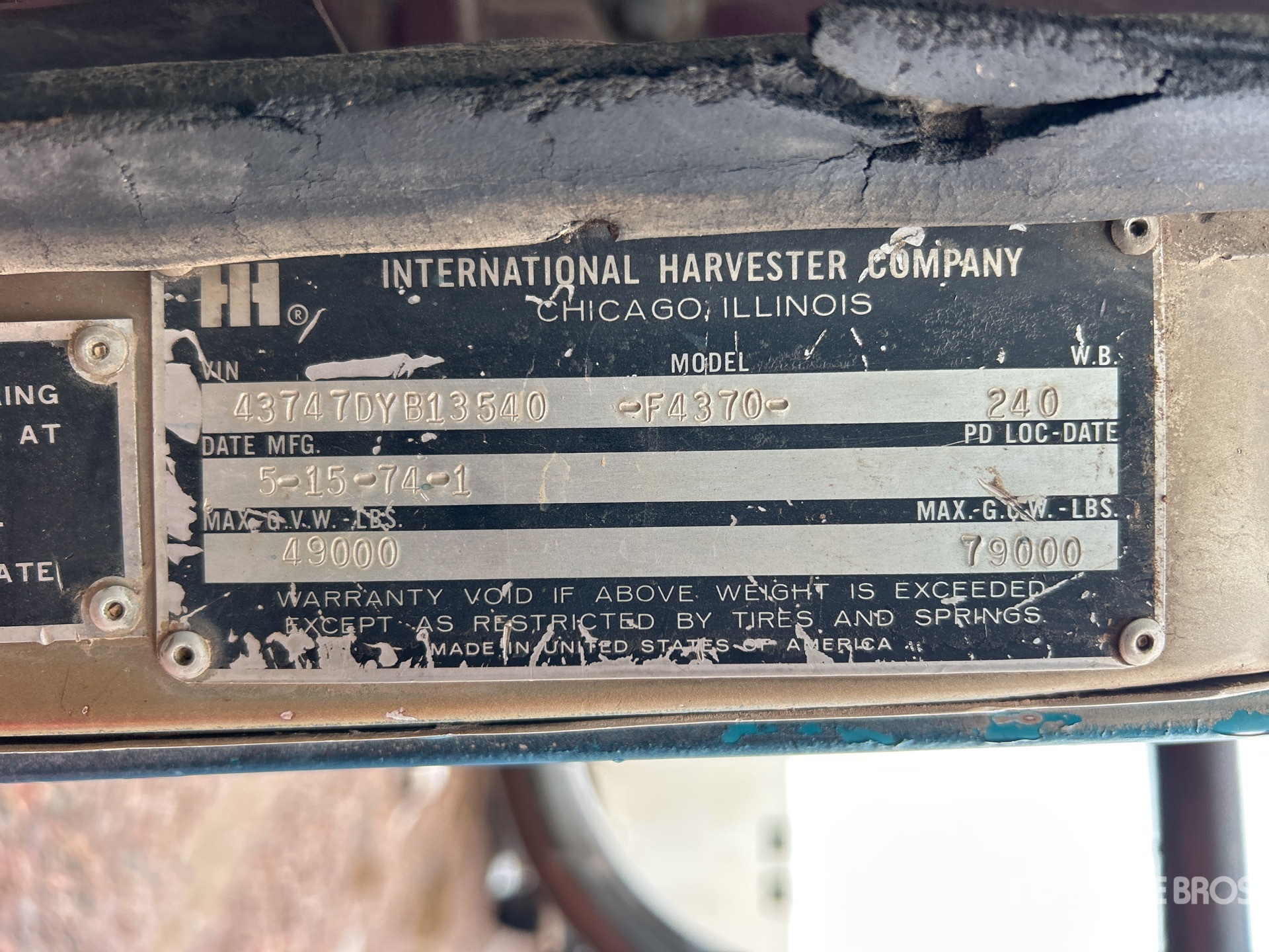 General Appearance with Serial Number / VIN