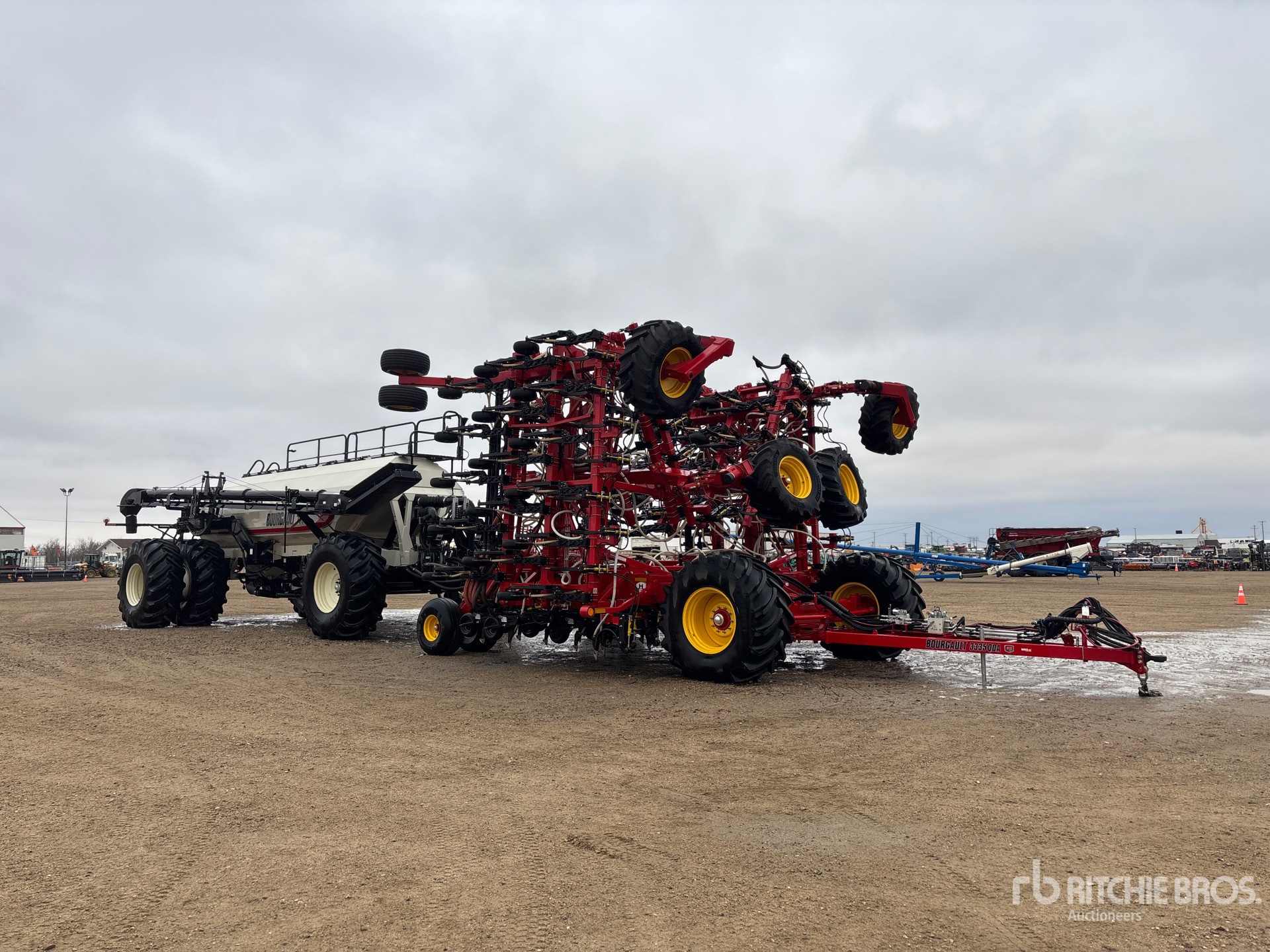 General Appearance with Bild, Ecke vorne rechts