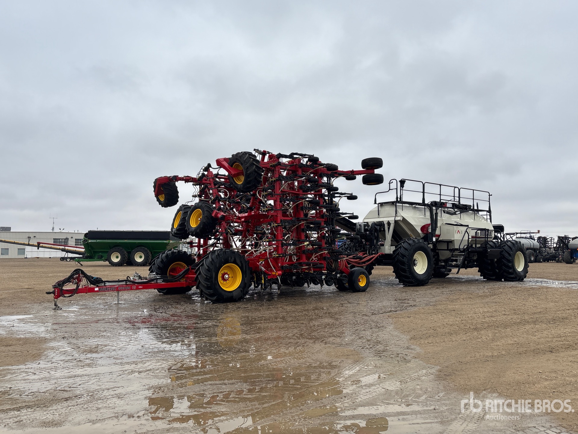 General Appearance with Bild, Ecke vorne links