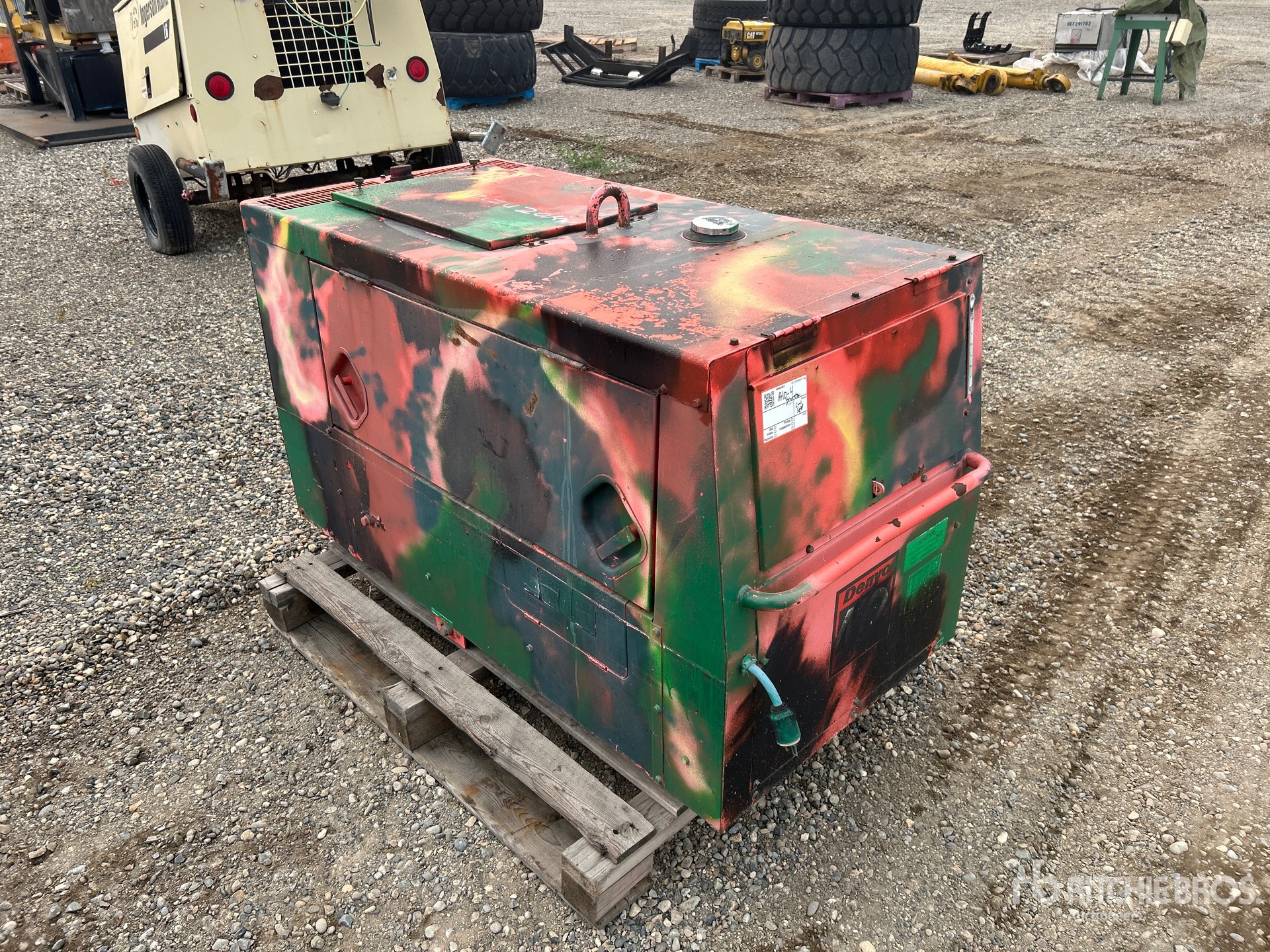 General Appearance with Picture, Right Rear Corner
