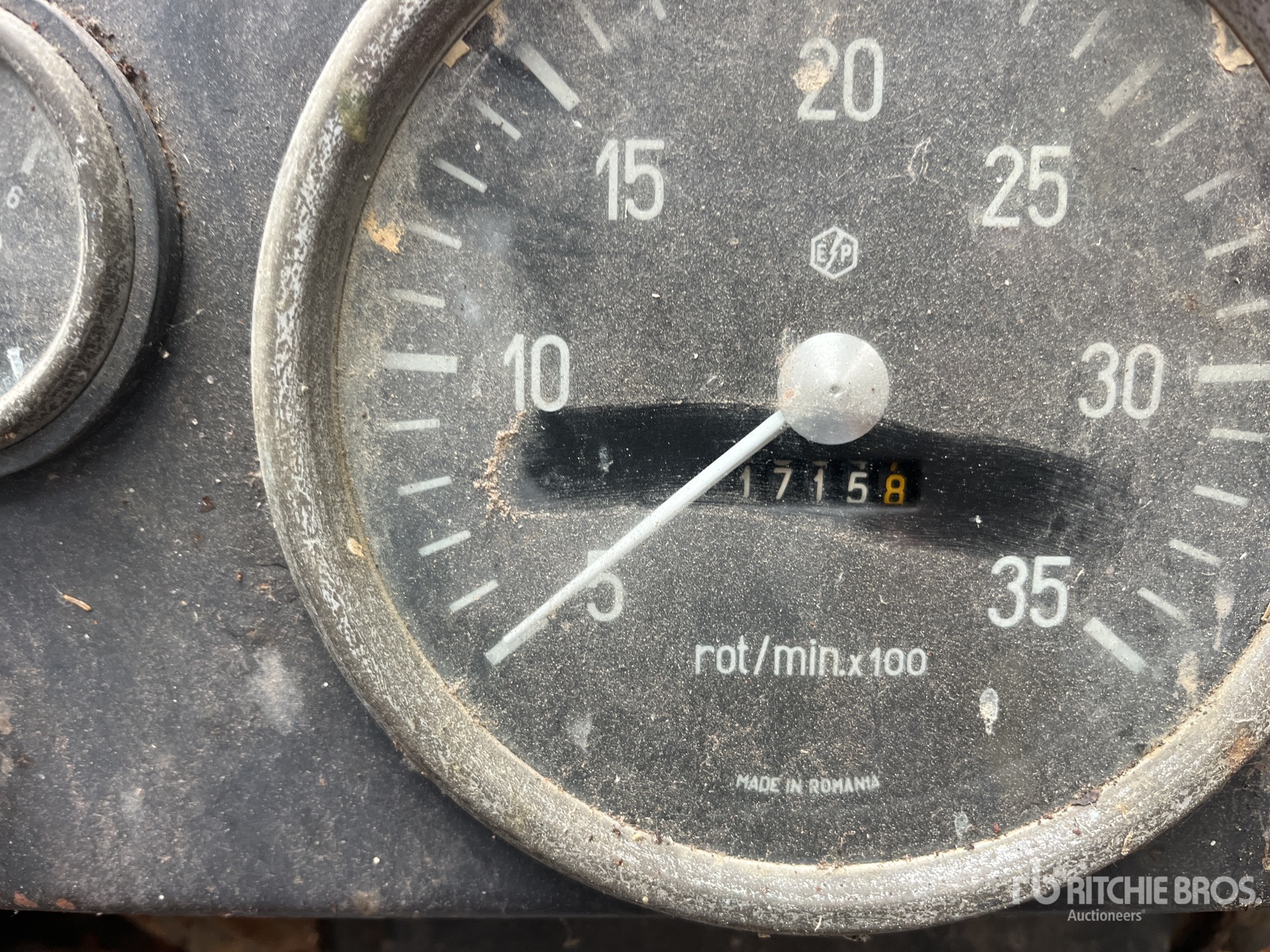 General Appearance with Hour Meter / Odometer