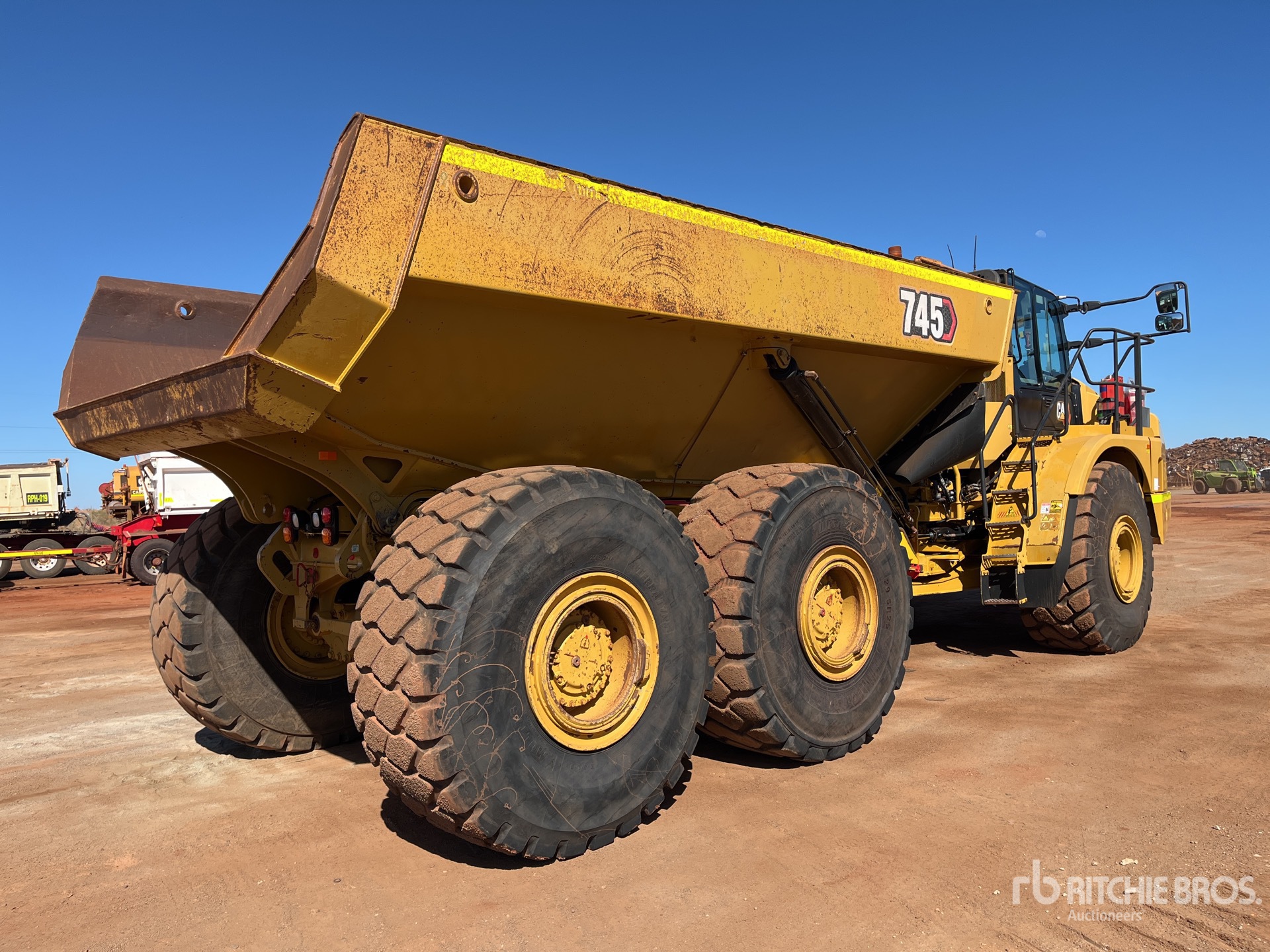 General Appearance with Picture, Right Rear Corner