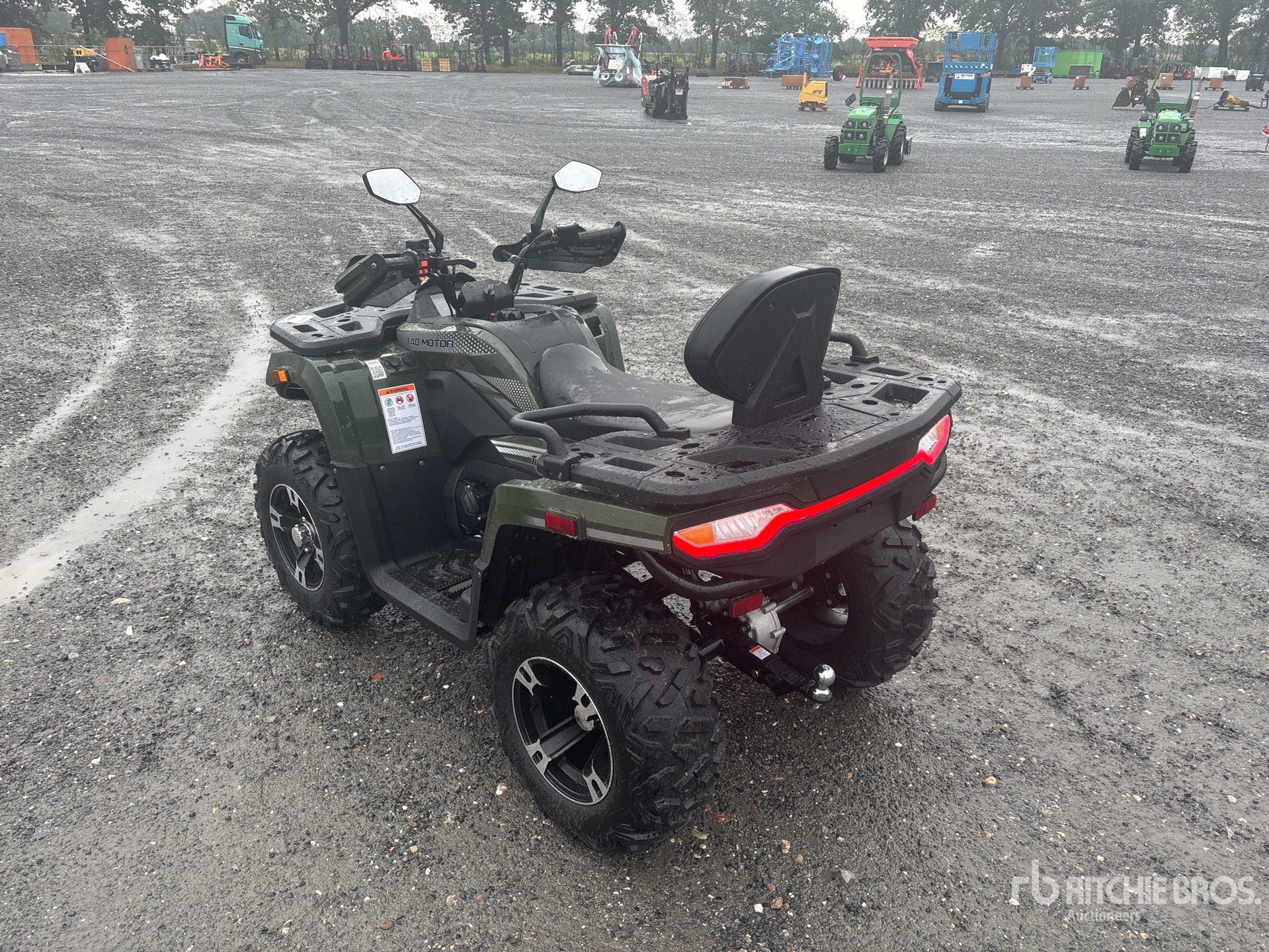 General Appearance with Picture, Left Rear Corner
