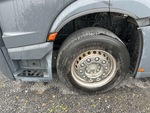 4 Underbody - Truck with 