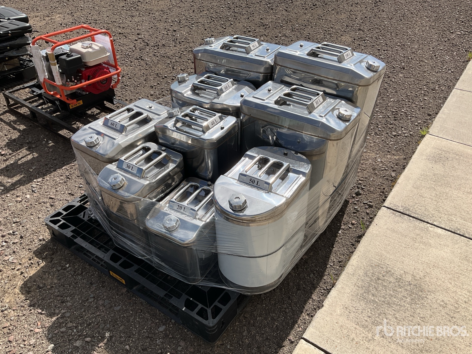 General Appearance with Image, coin avant droit