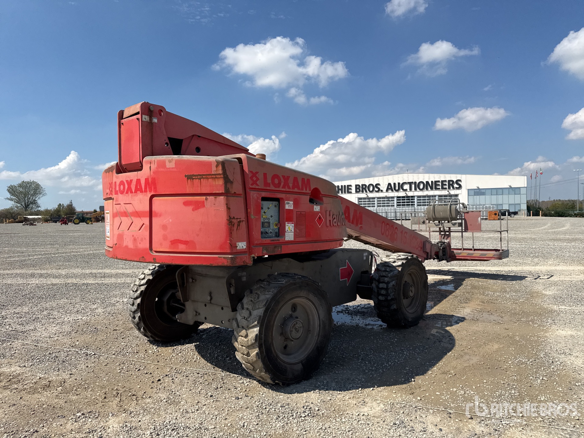 General Appearance with Picture, Right Rear Corner