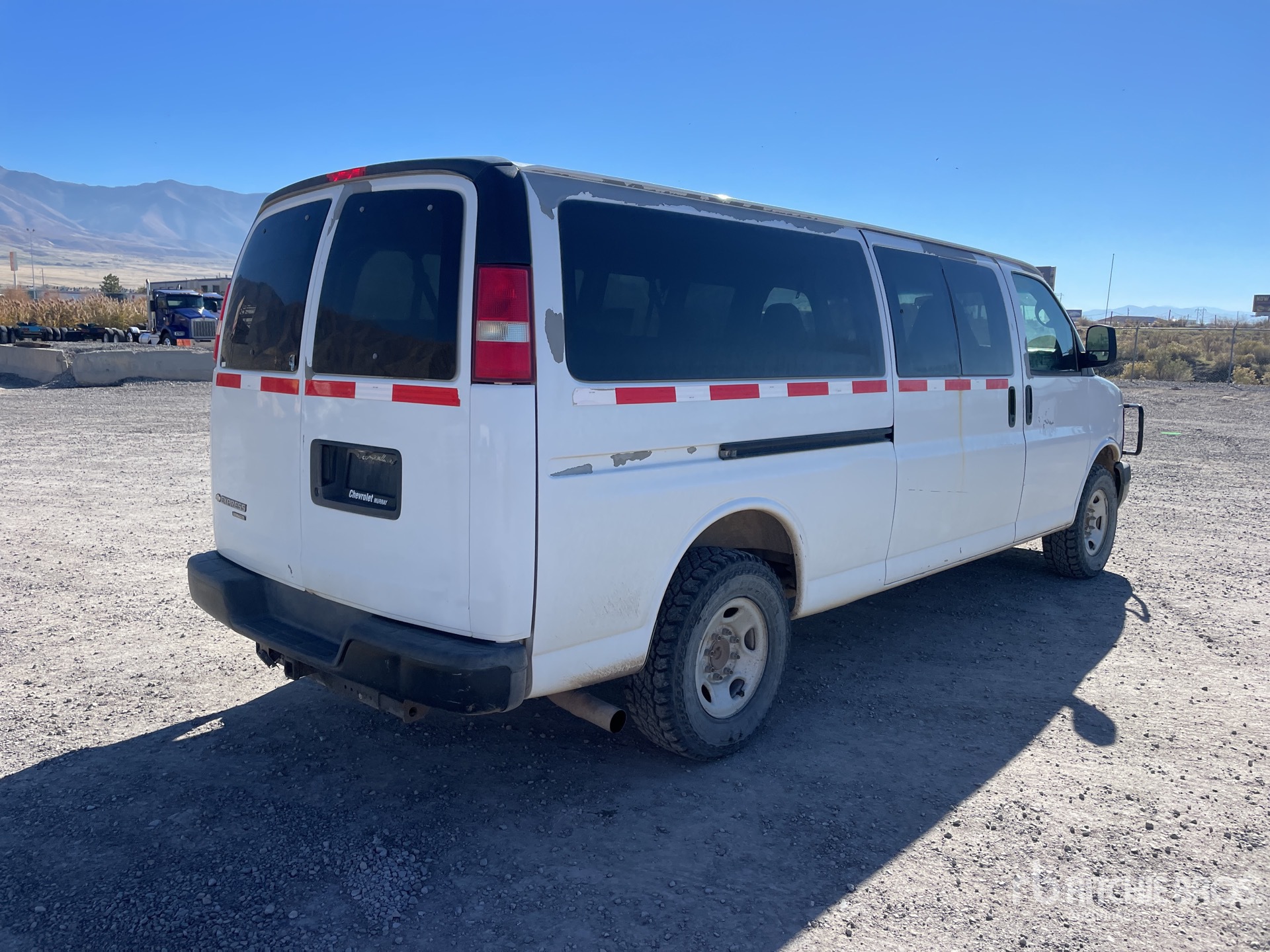 General Appearance with Picture, Right Rear Corner