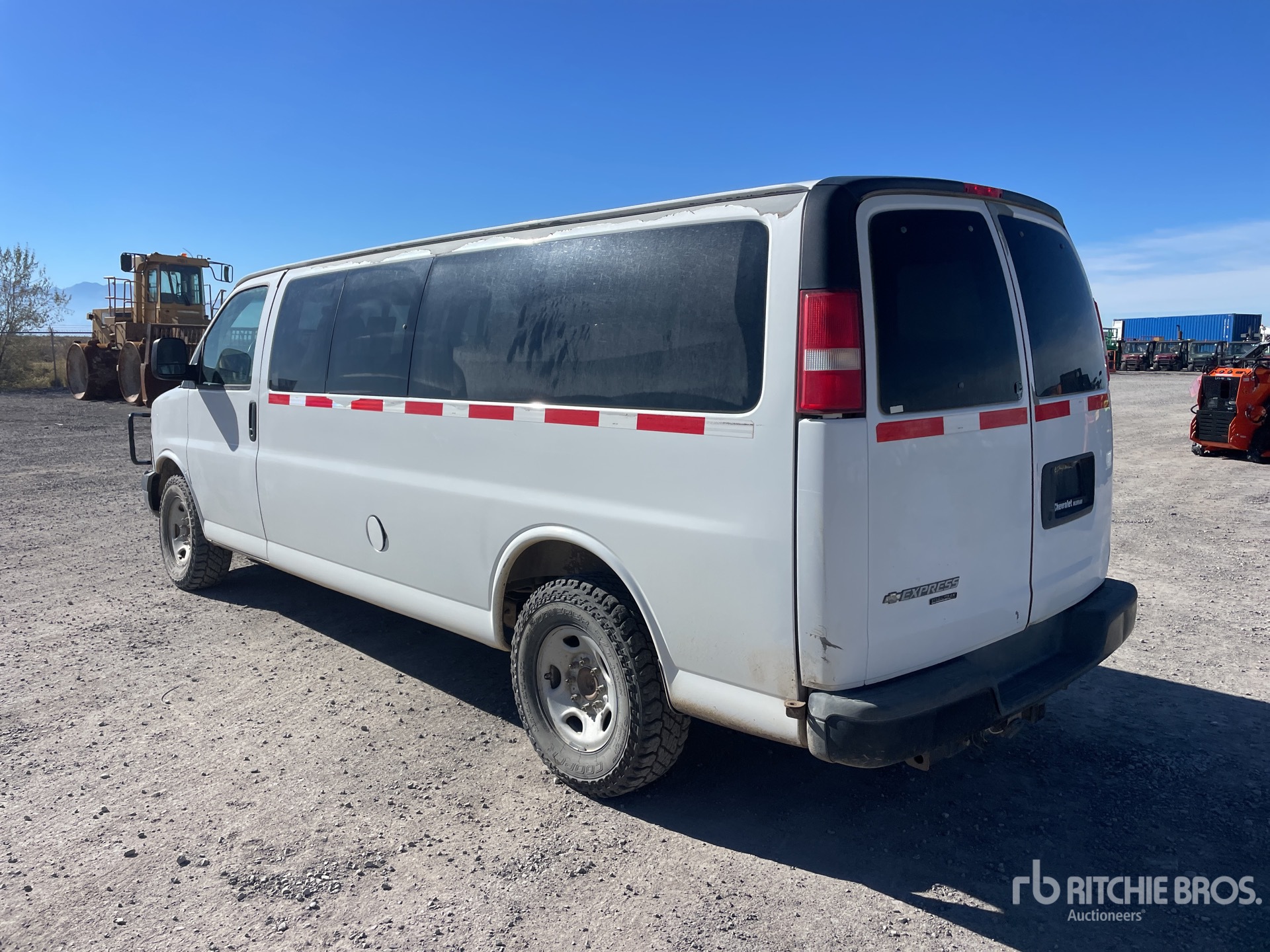 General Appearance with Picture, Left Rear Corner