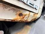 4 Underbody - Truck with 