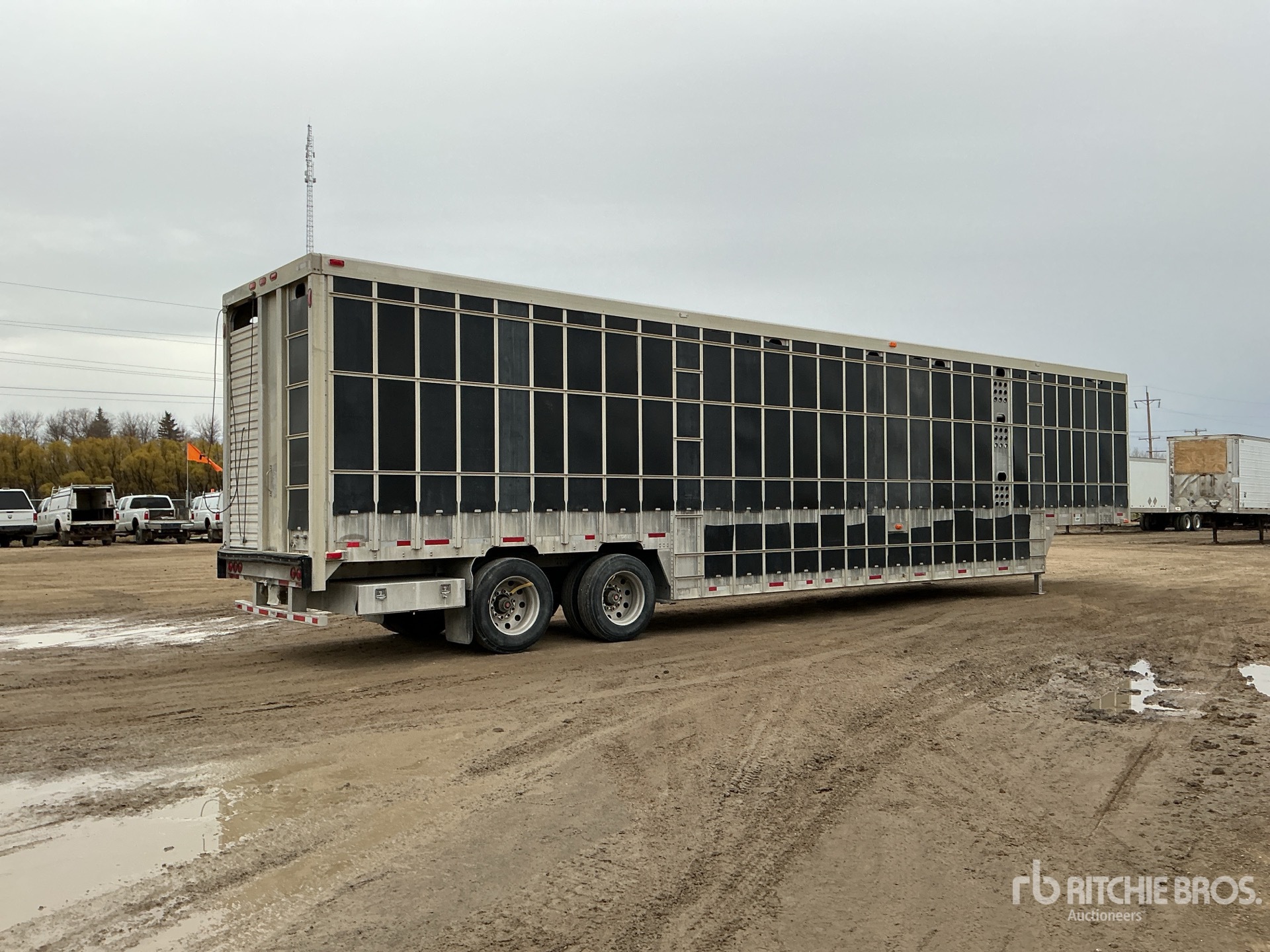 General Appearance with Imagen: esquina trasera derecha