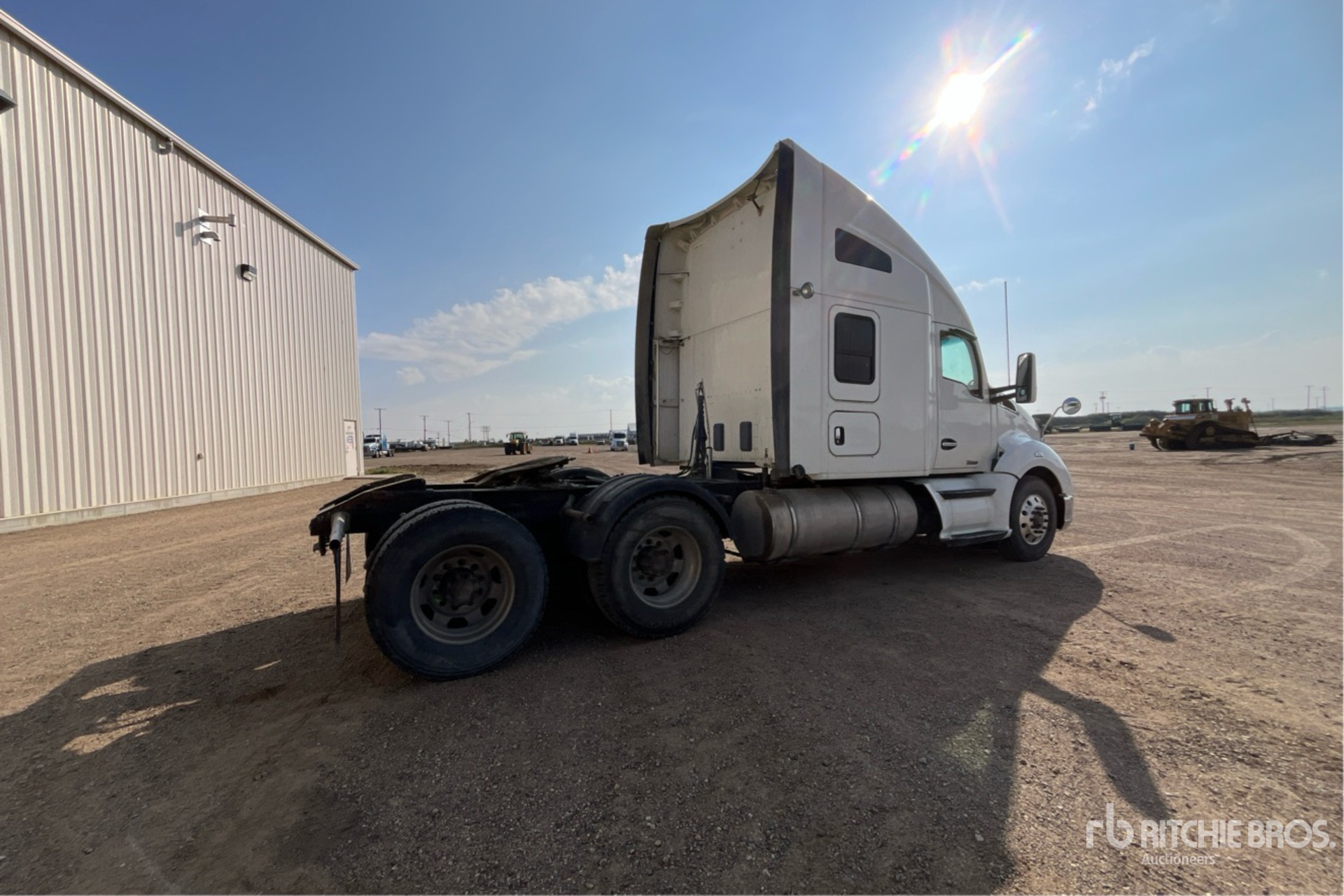 General Appearance with Picture, Right Rear Corner