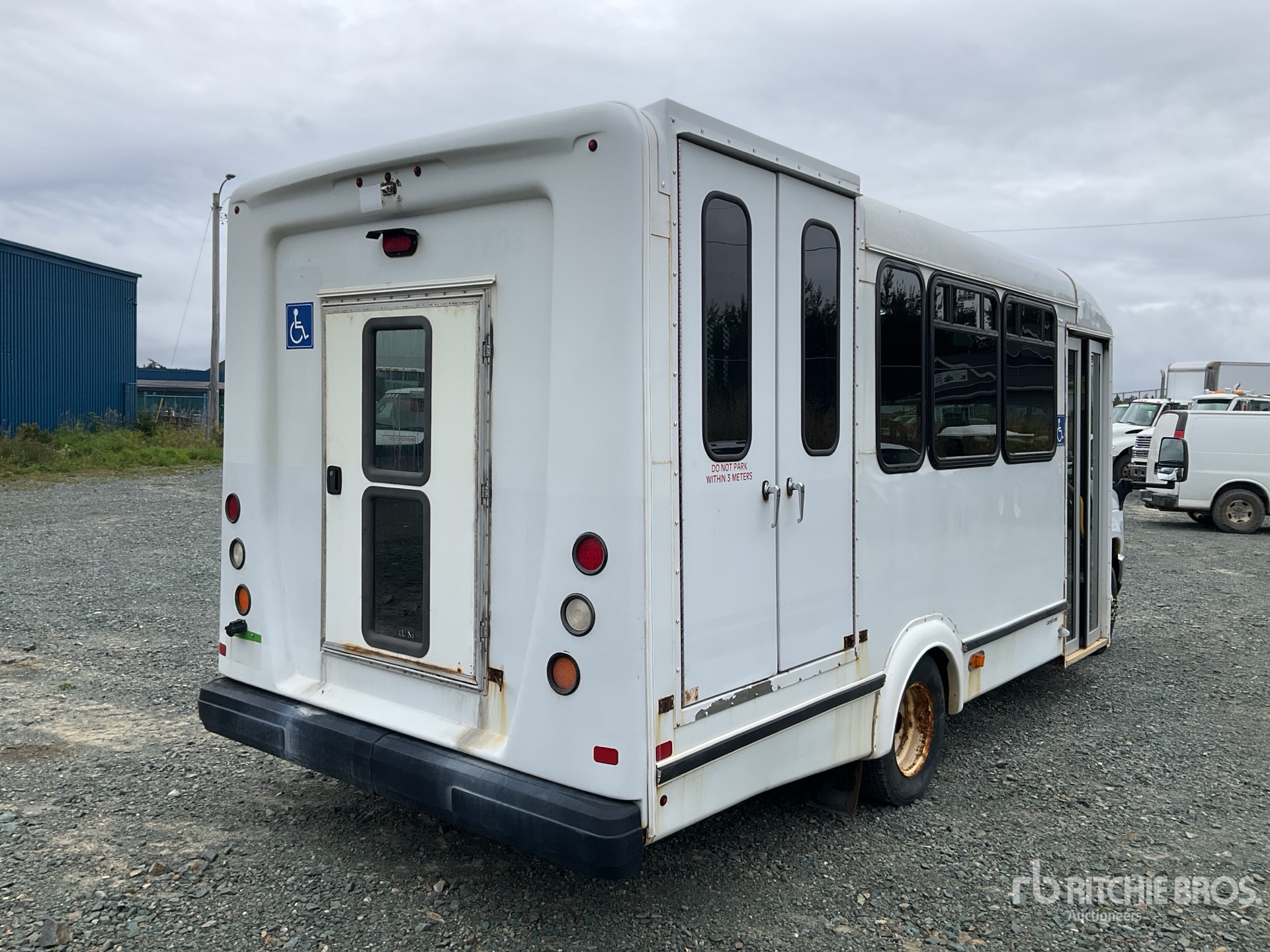 General Appearance with Picture, Right Rear Corner