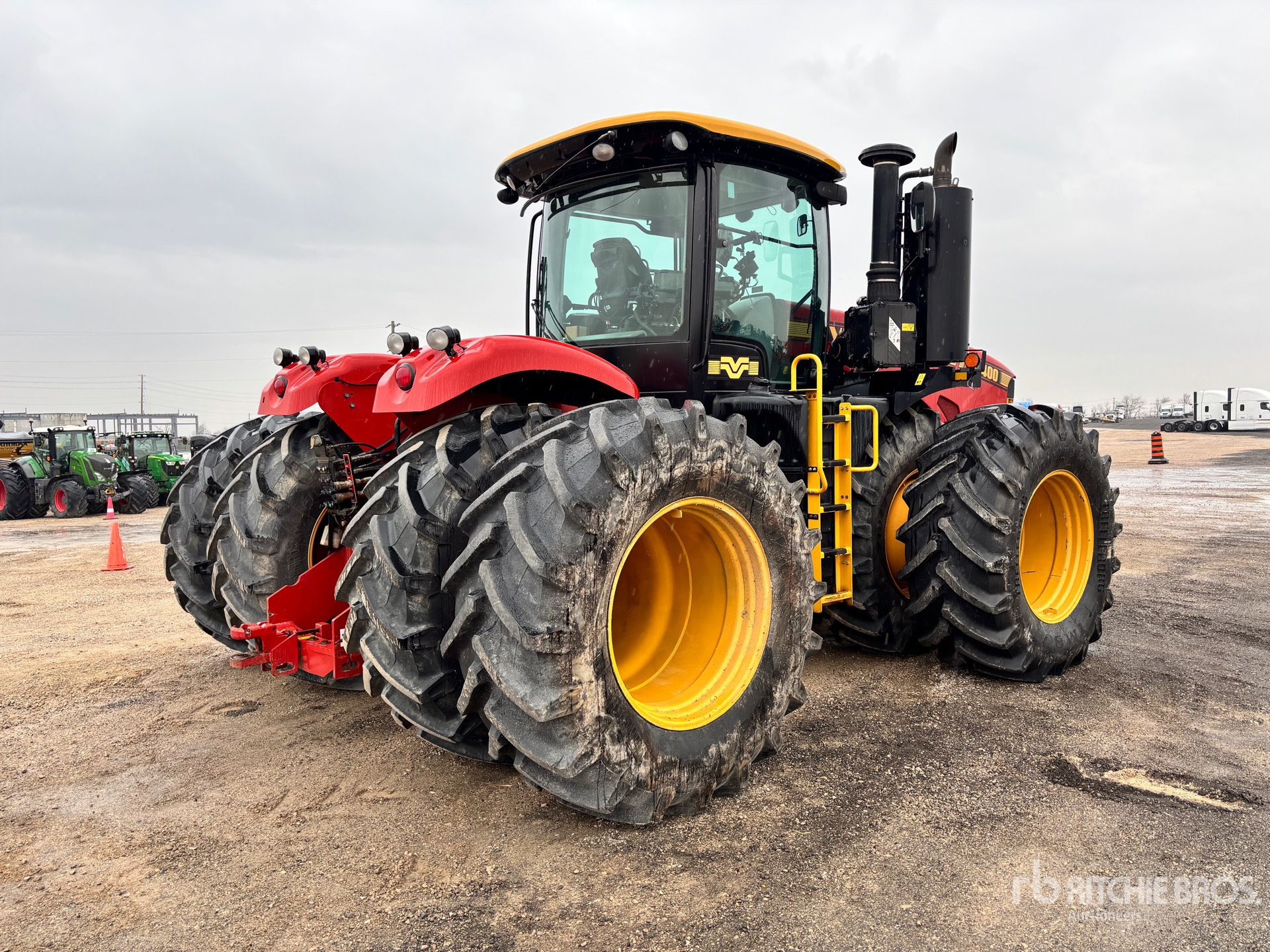 General Appearance with Foto, angolo anteriore sinistro