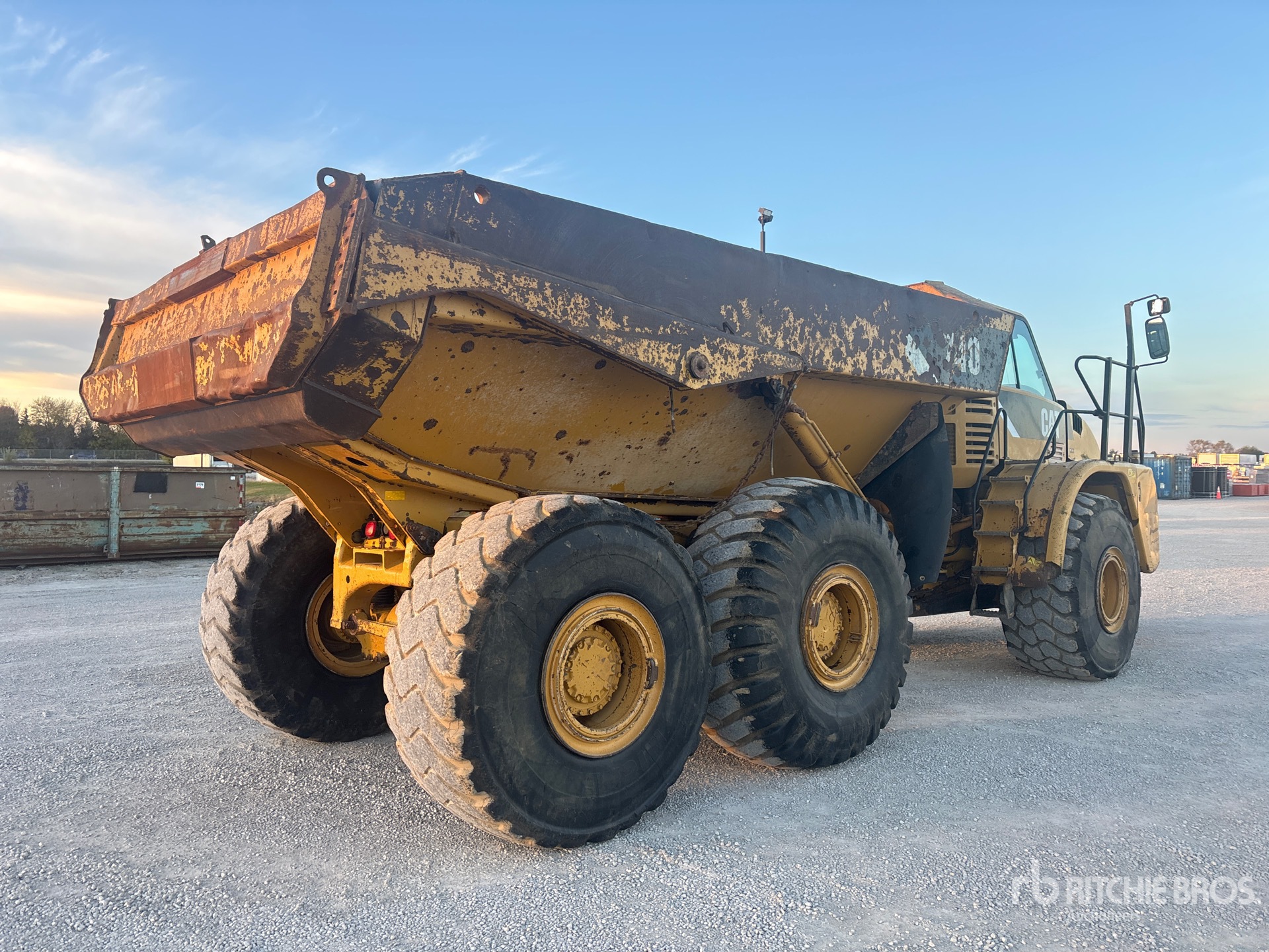 General Appearance with Picture, Right Rear Corner