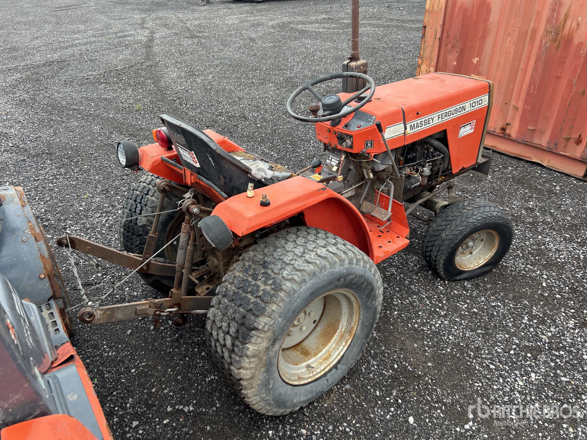 General Appearance with Picture, Right Rear Corner