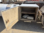 4 Underbody - Truck with 