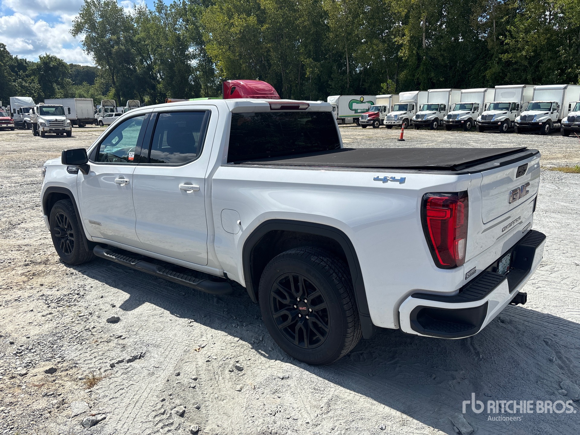 General Appearance with Picture, Left Rear Corner