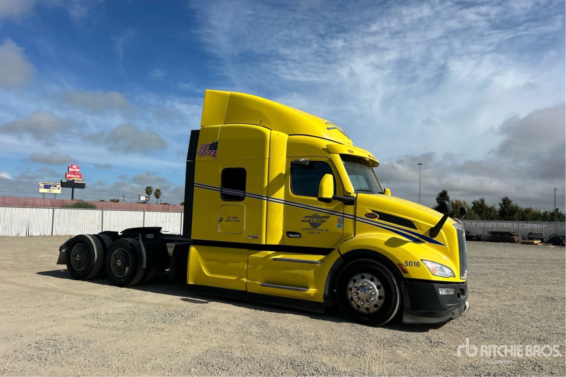 General Appearance with Picture, Right Front Corner