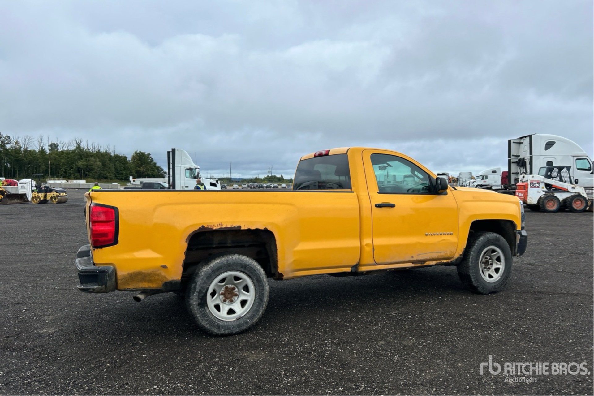 General Appearance with Picture, Right Rear Corner