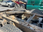 4 Underbody - Truck with 