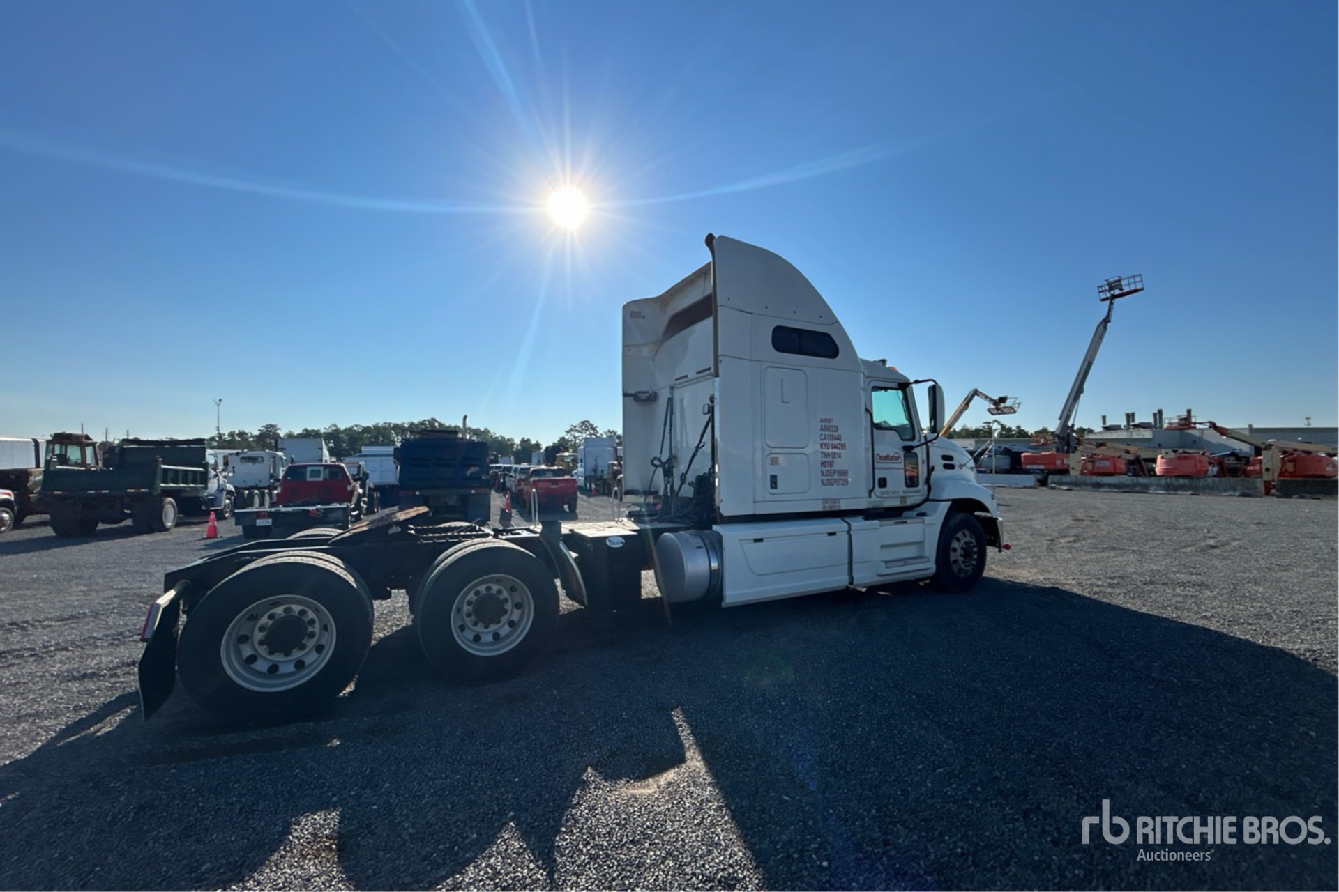 General Appearance with Picture, Right Rear Corner