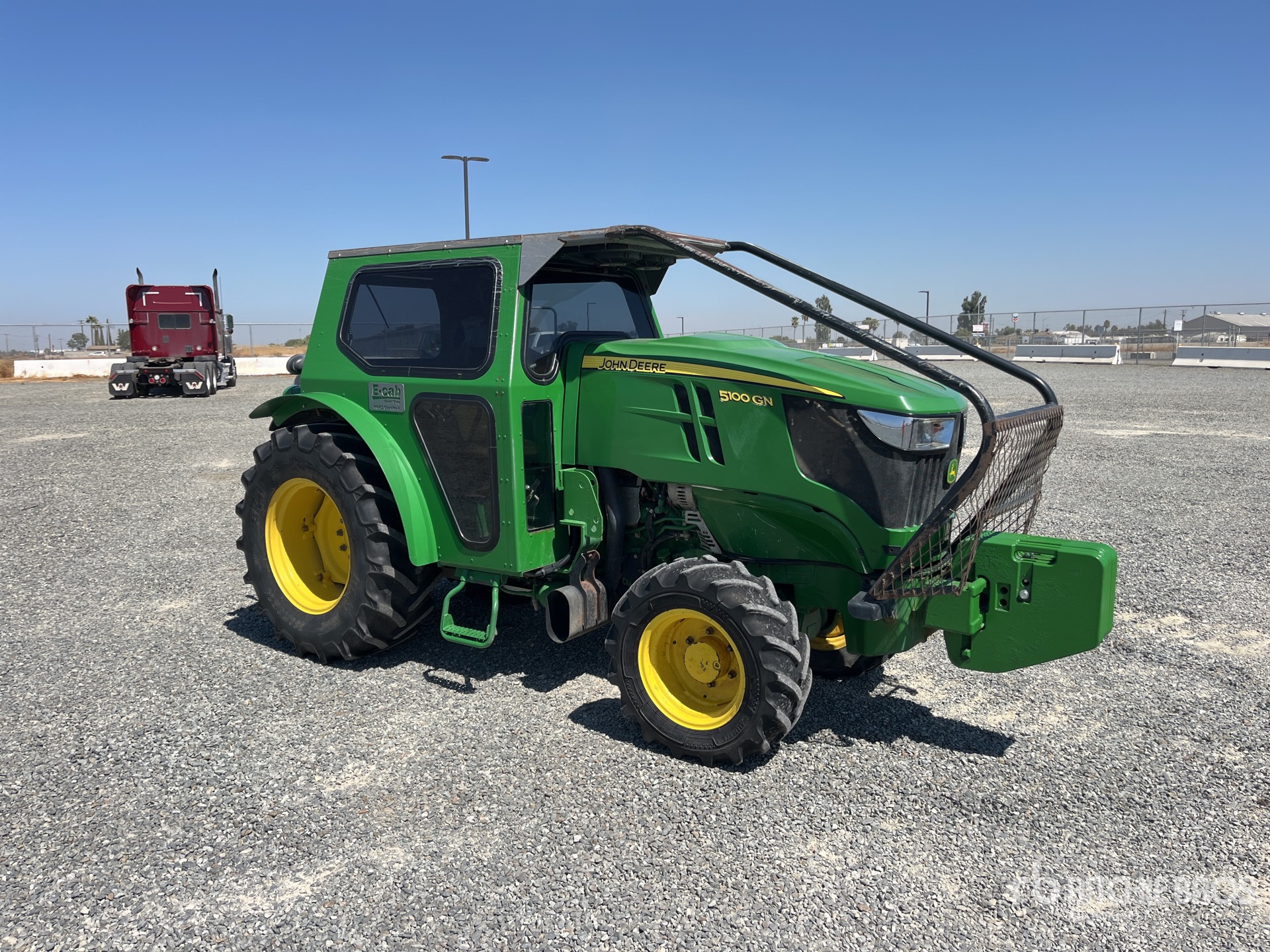 General Appearance with Picture, Right Front Corner
