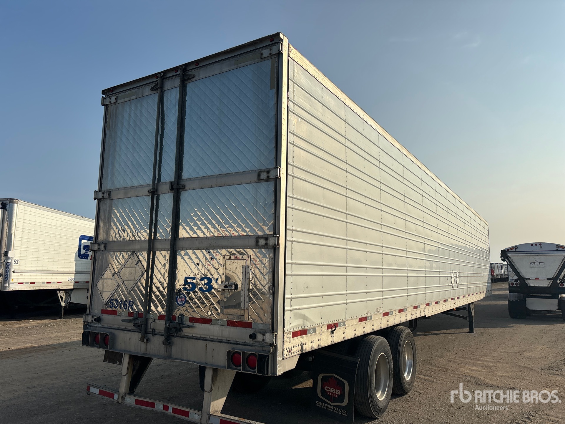 General Appearance with Imagen: esquina trasera derecha