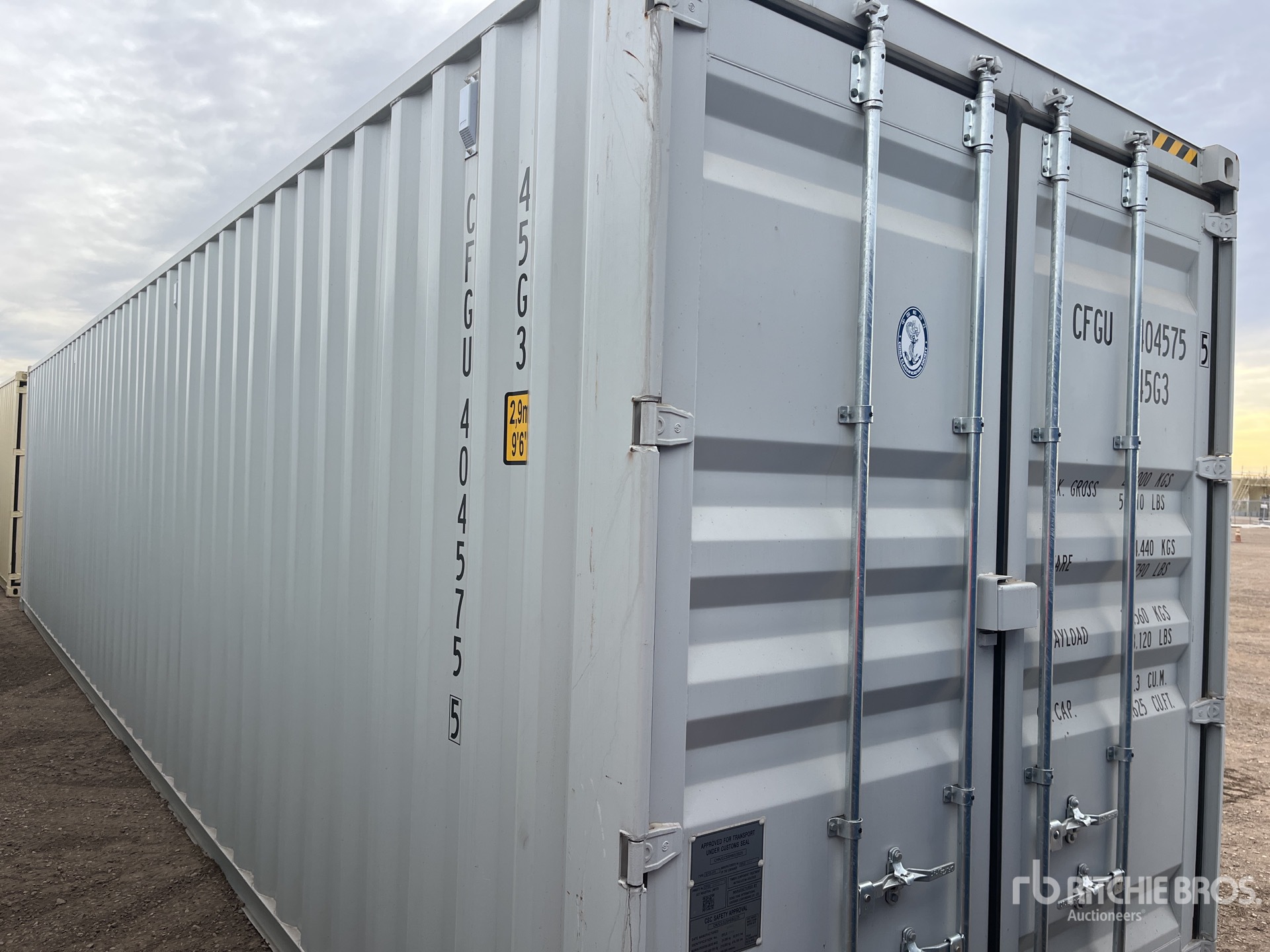 General Appearance with Foto, angolo anteriore destro