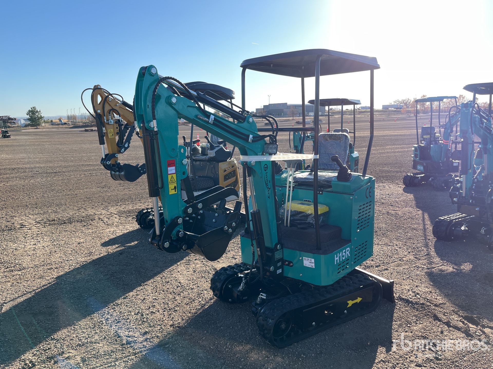 General Appearance with Picture, Left Front Corner