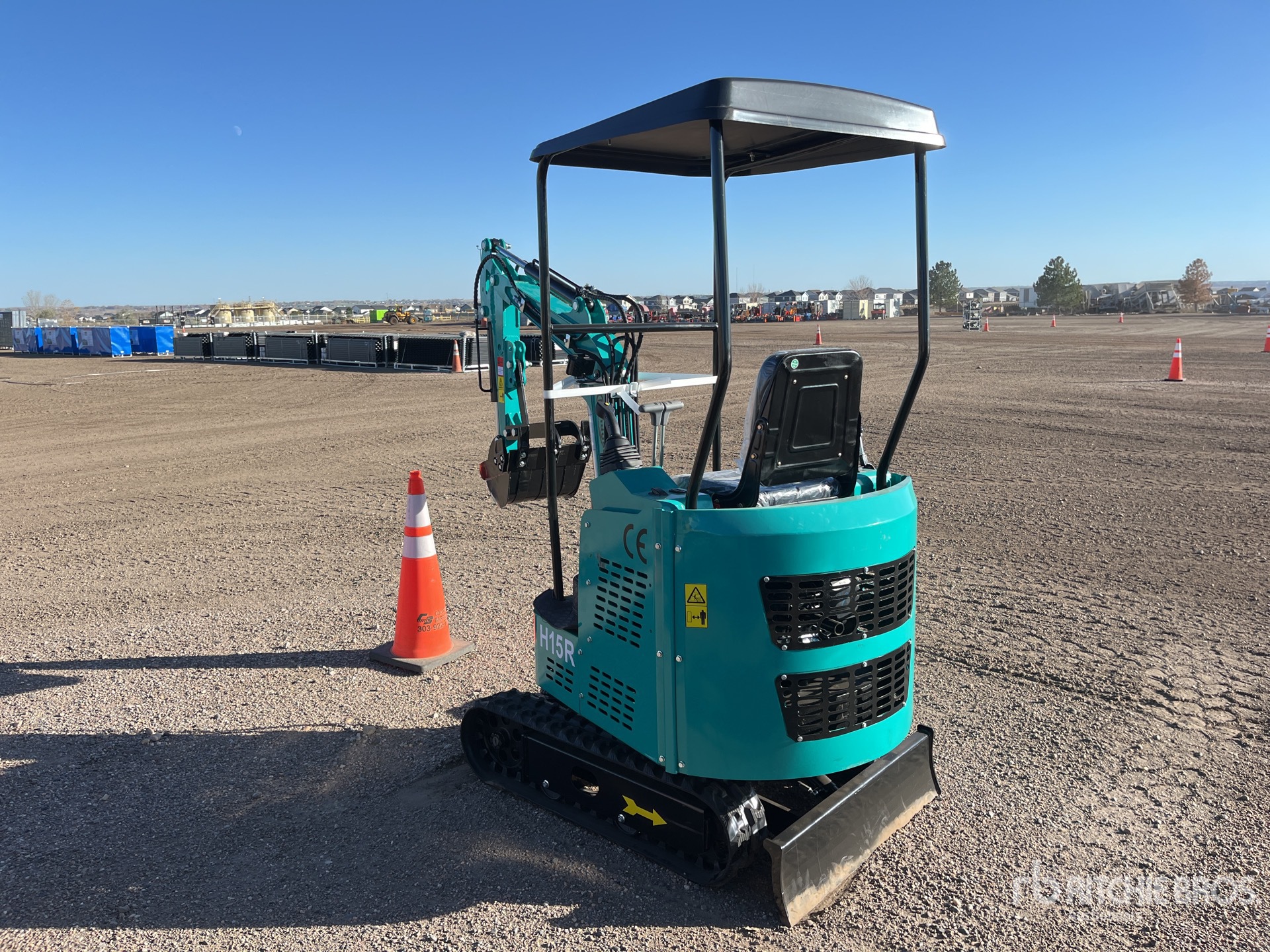 General Appearance with Picture, Left Rear Corner