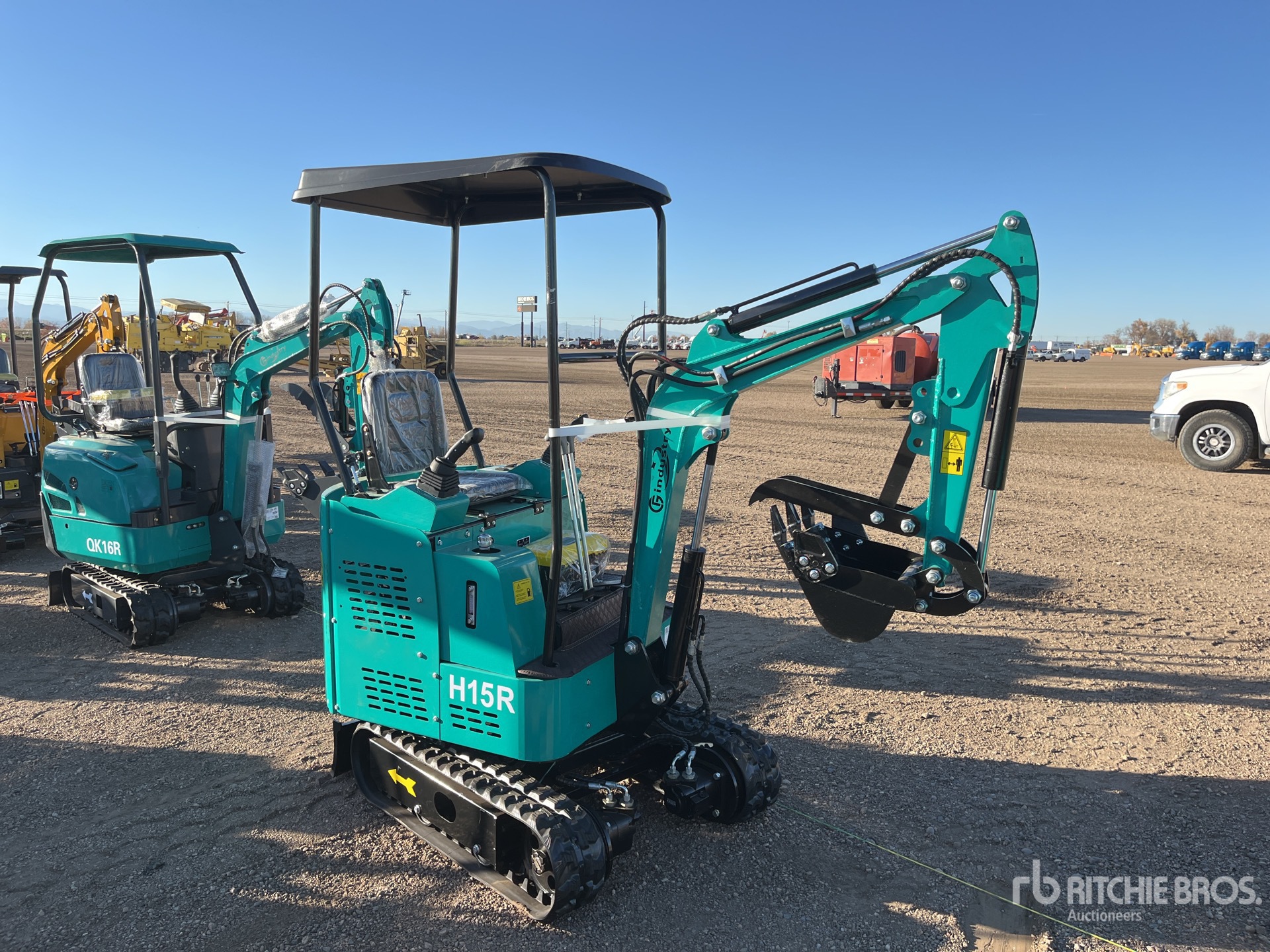 General Appearance with Picture, Right Front Corner