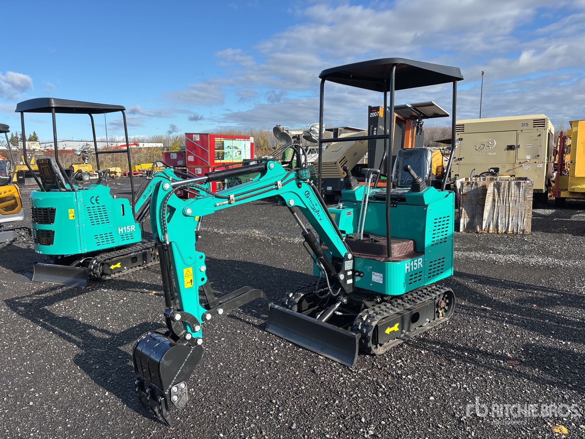 General Appearance with Bild, Ecke vorne links