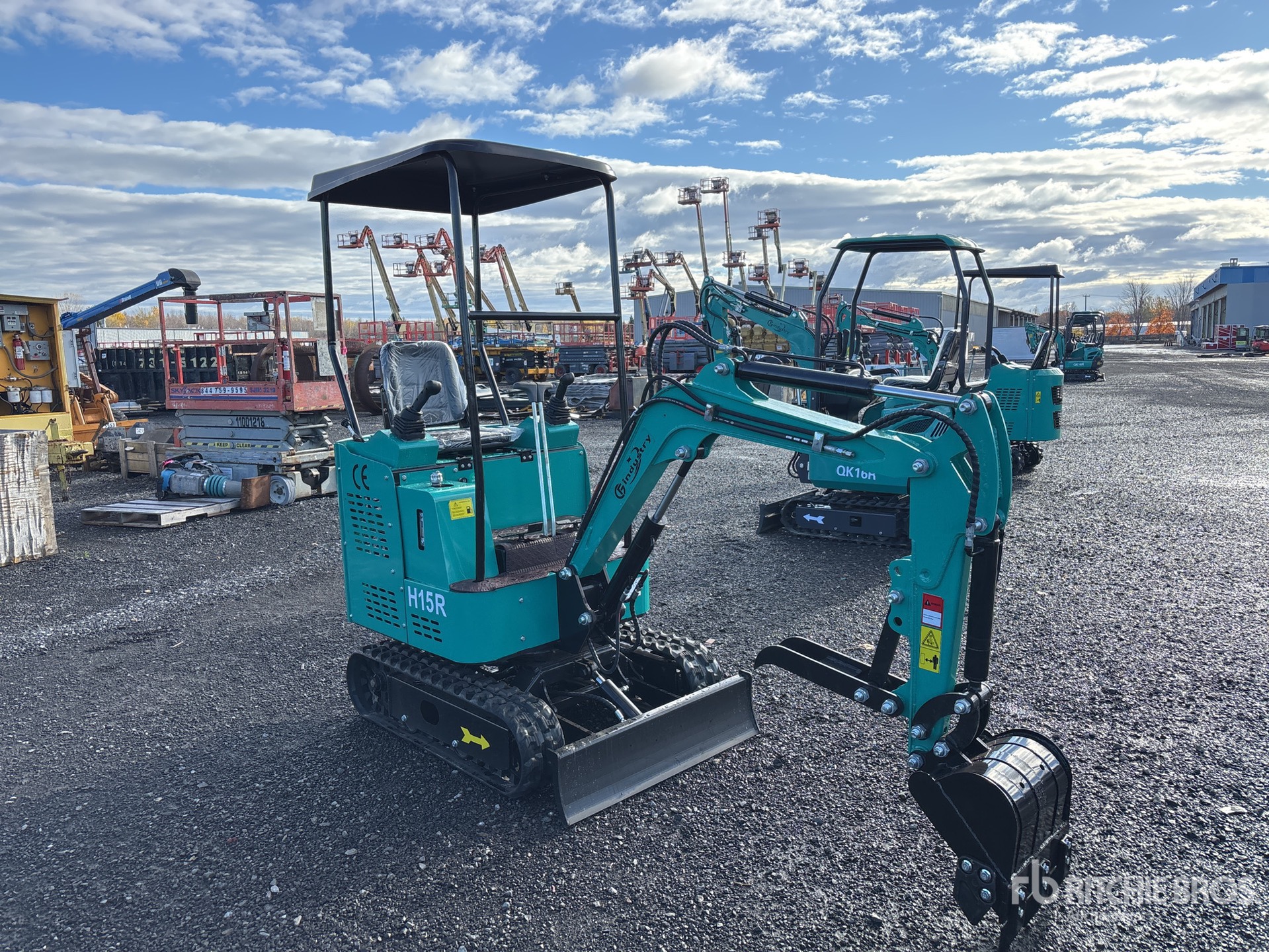 General Appearance with Bild, Ecke vorne rechts