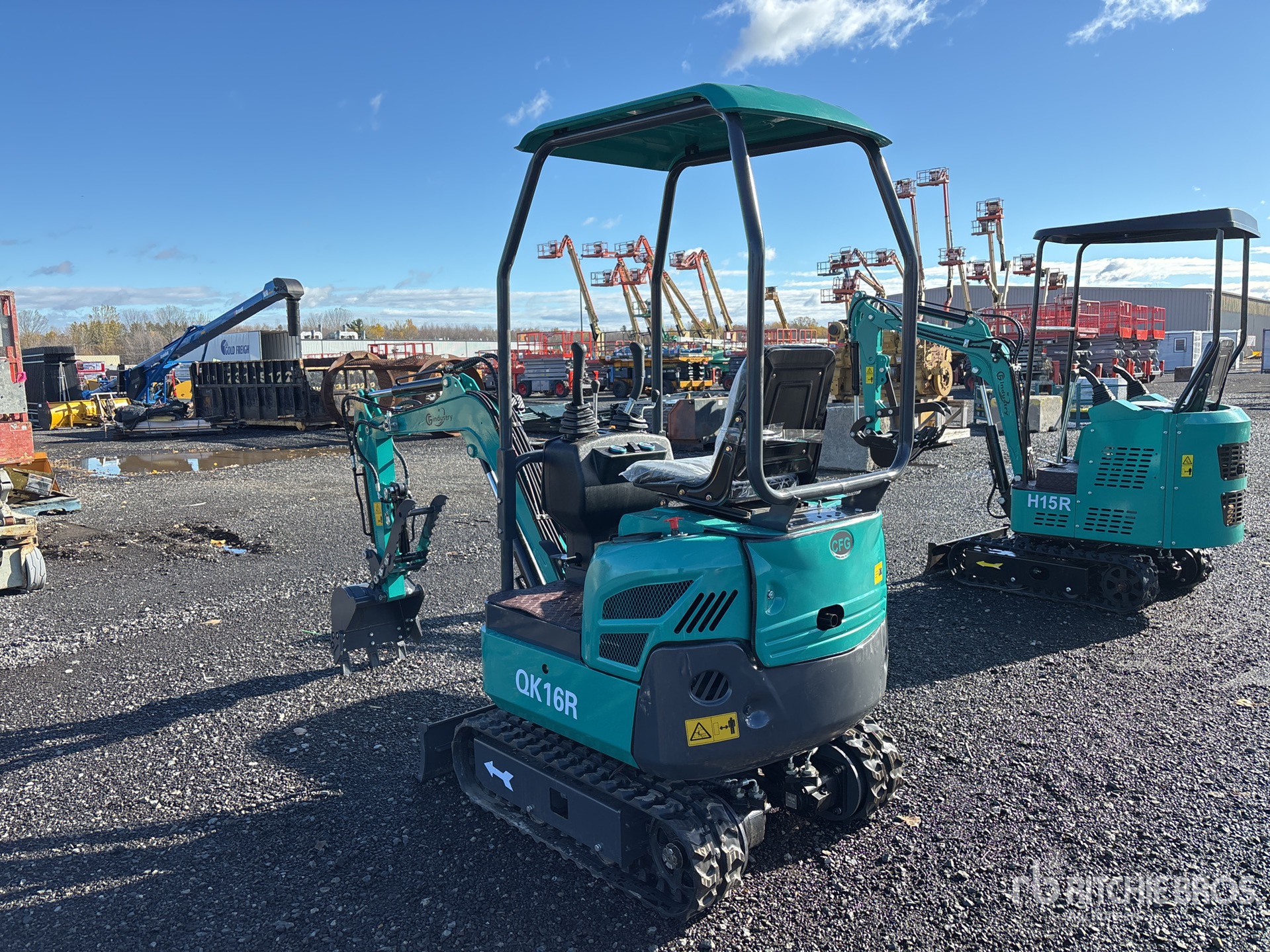 General Appearance with Bild, Ecke hinten links