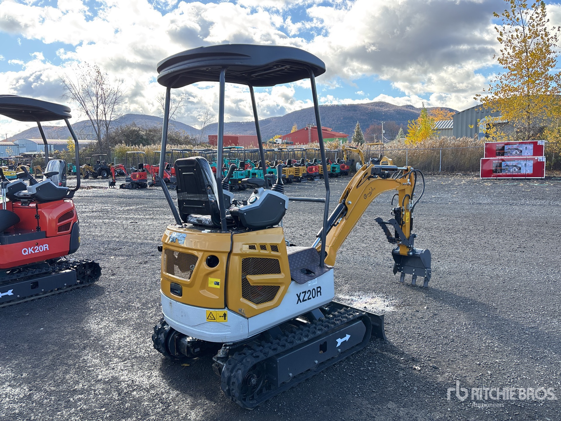 General Appearance with Bild, Ecke hinten rechts