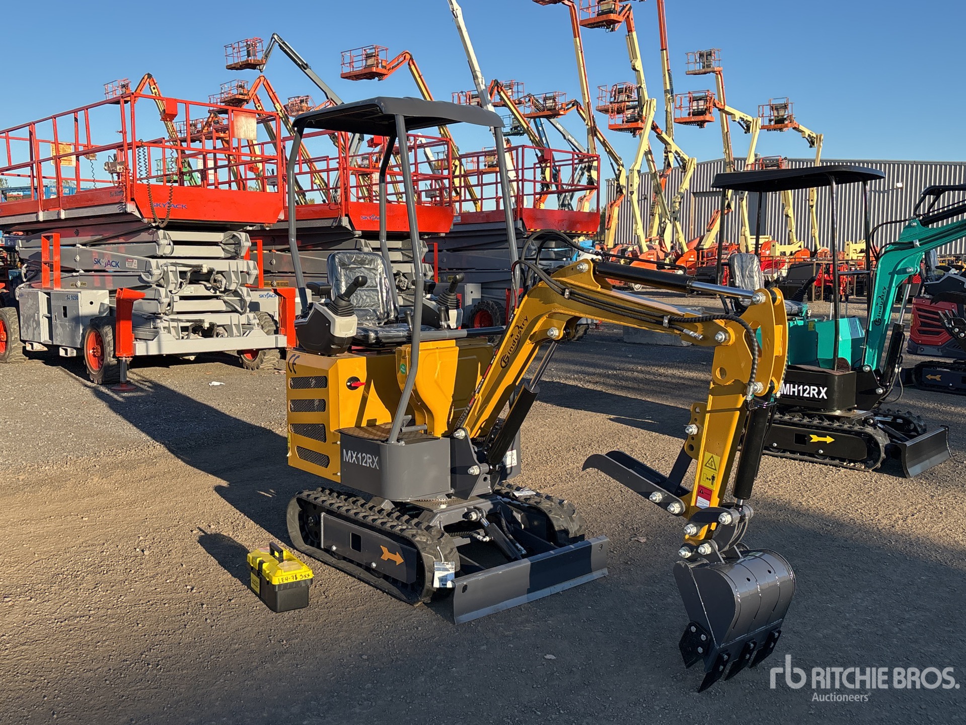 General Appearance with Picture, Right Front Corner