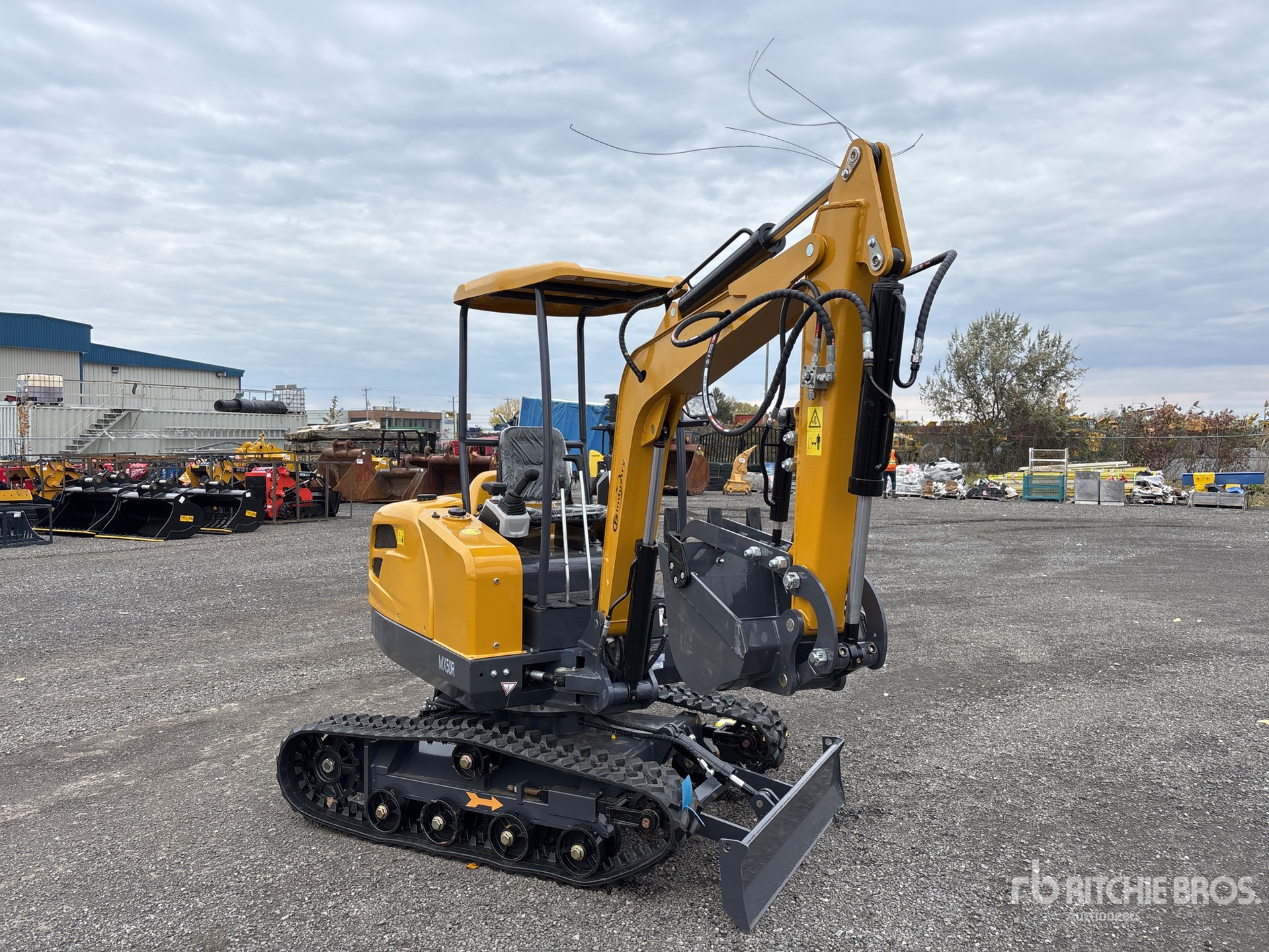 General Appearance with Picture, Right Front Corner